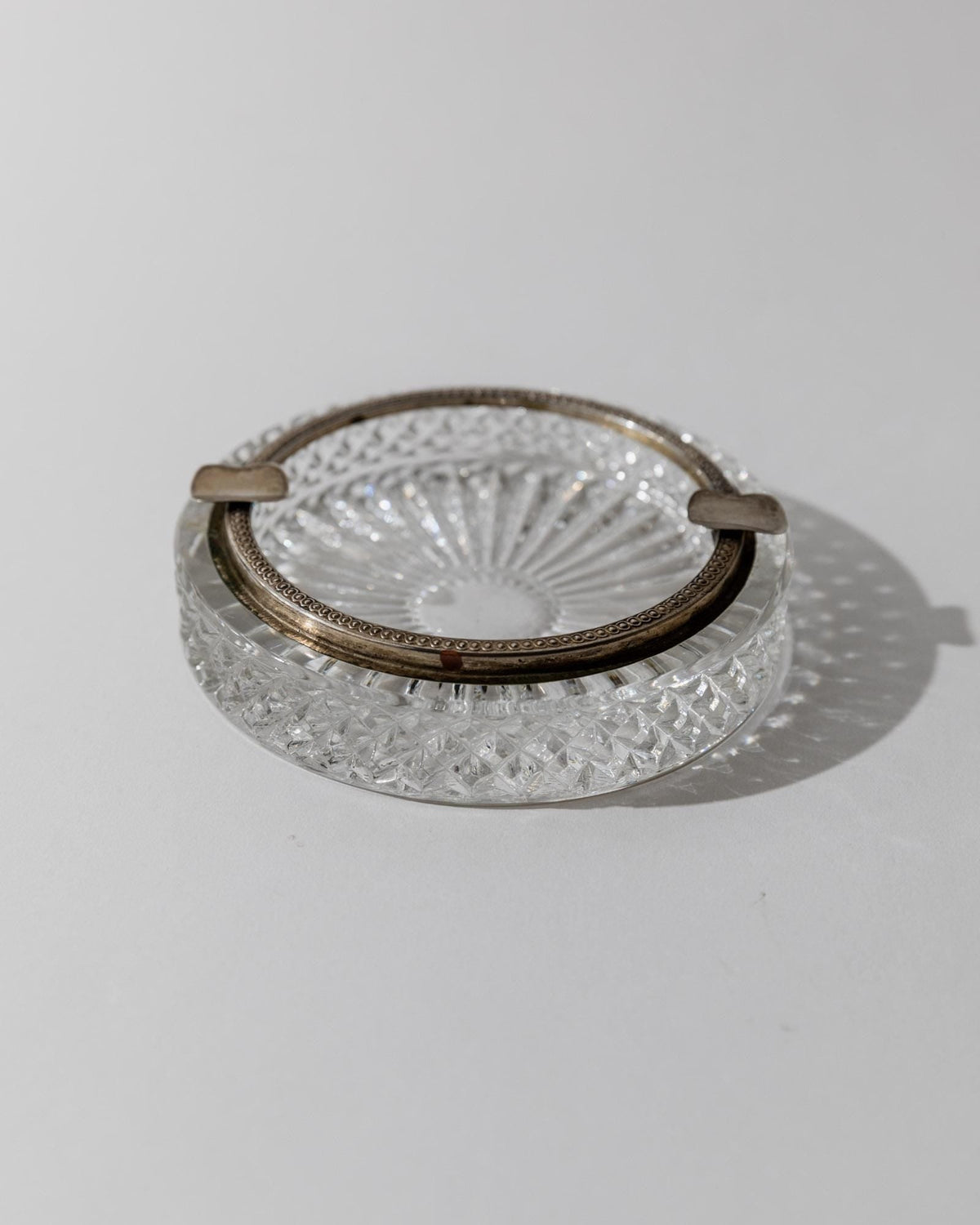 Vintage Aschenbecher Kristallglas rund mit versilbertem Rand