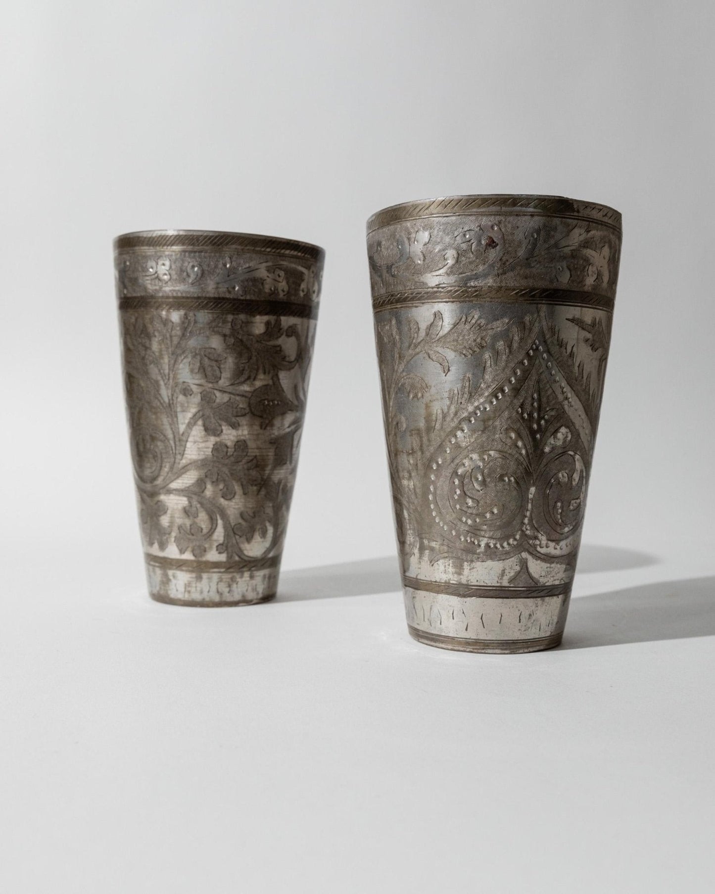 Set von 2 Vintage Trinkbecher aus Messing, versilbert, Art Deco