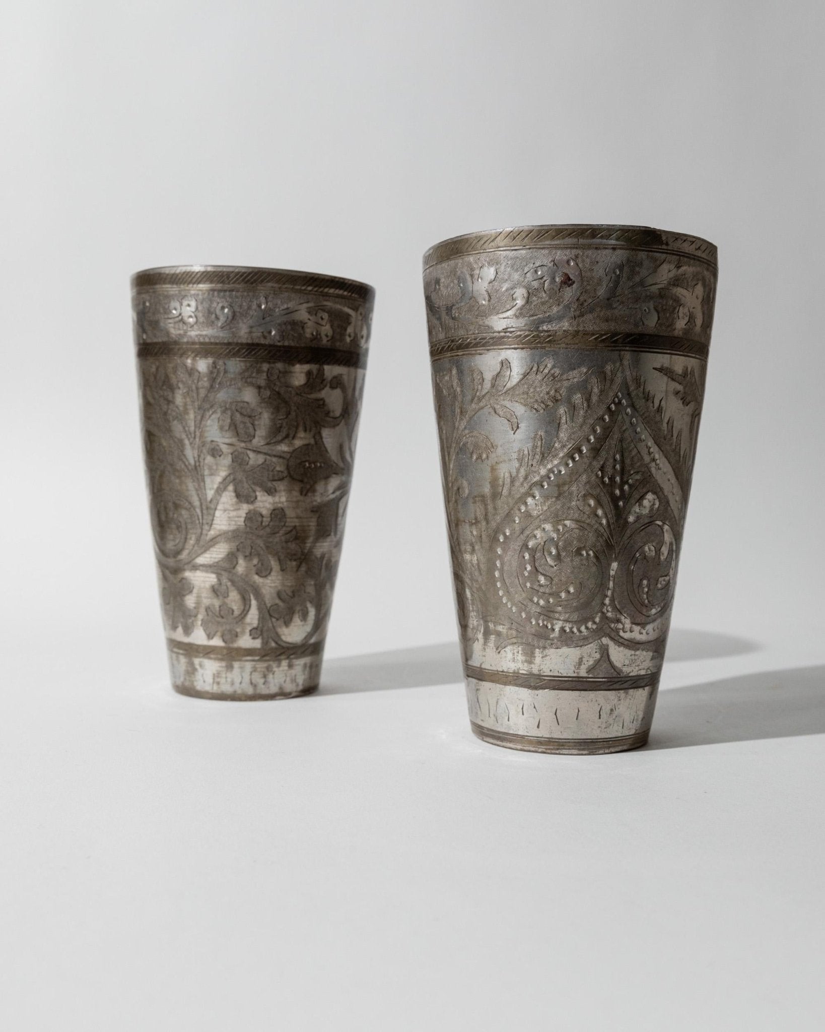 Set von 2 Vintage Trinkbecher aus Messing, versilbert, Art Deco