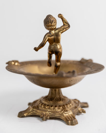 Vintage Messing Aschenbecher mit Knabenfigur auf Sockel, skulpturales Design, 1940er