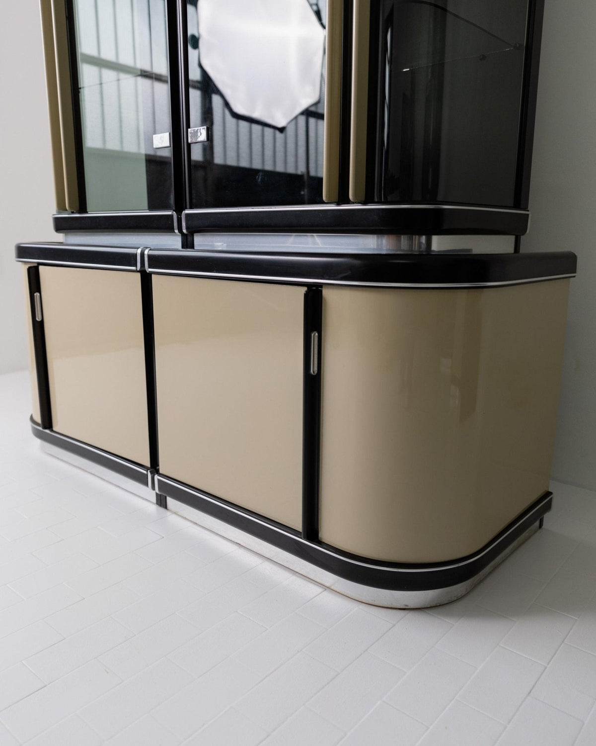 Vintage Barschrank von Elemento B für Elemento B Schwarz Beige Grün Aluminium Rauchglas