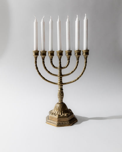 Vintage Kerzenhalter Seven-arm Menorah mit Ornamenten Judaica Tischdeko
