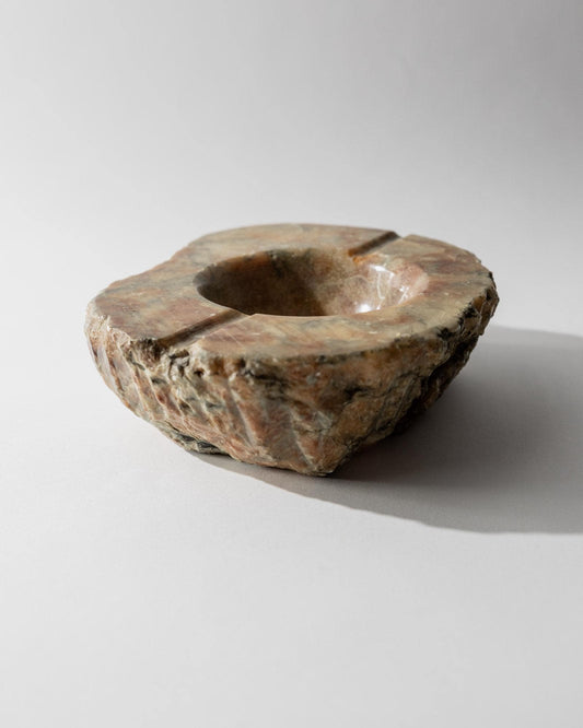 Vintage Aschenbecher aus Alabaster, handgeschnitzt, Italien, Grün Pfirsich, Patina