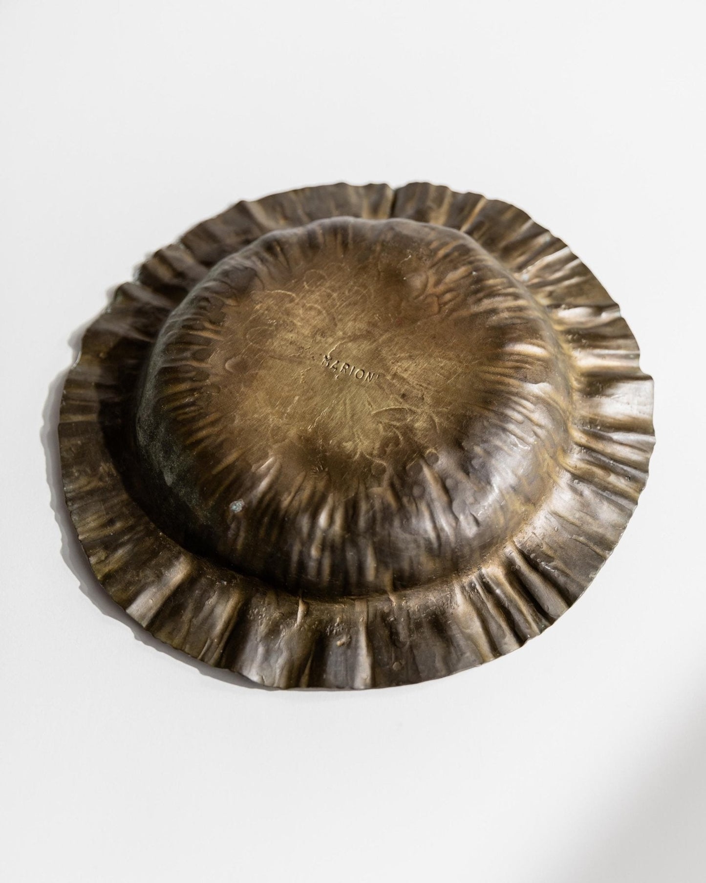 Vintage Schale Flower Relief von Marioni für Marioni Italy