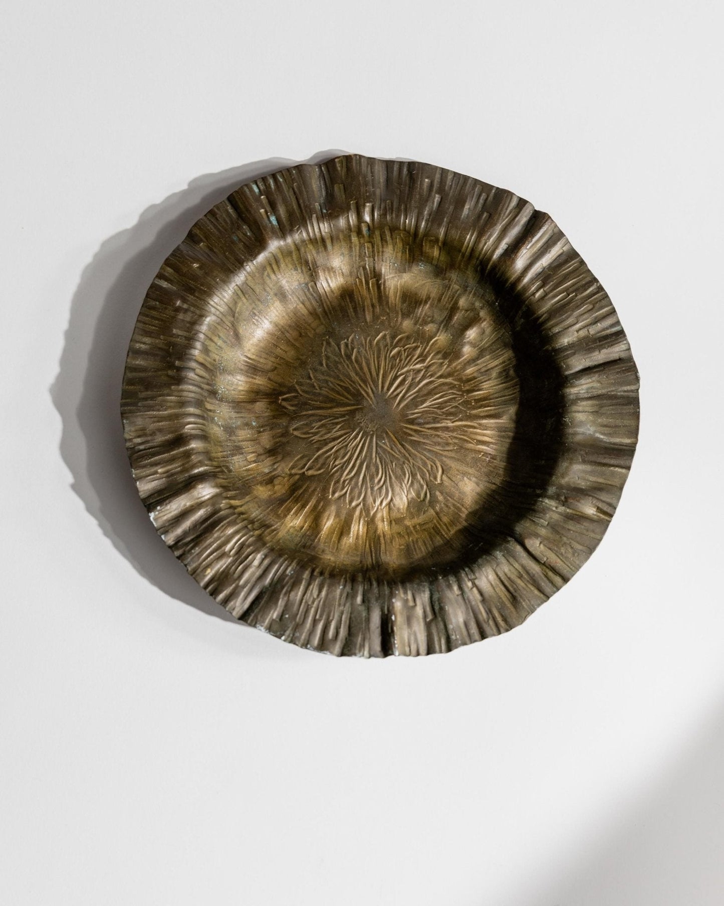 Vintage Schale Flower Relief von Marioni für Marioni Italy