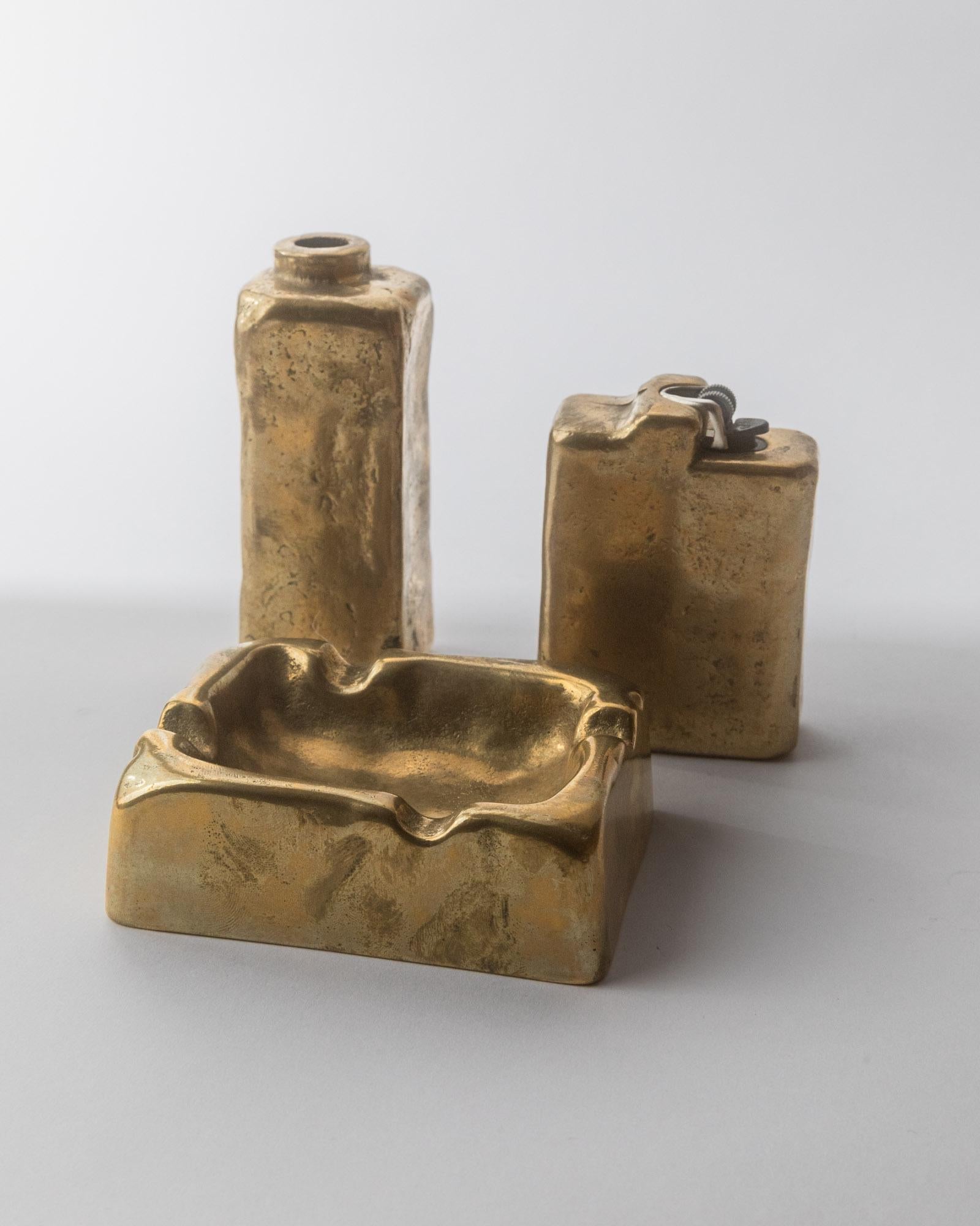 Vintage Schreibtischset Brutalist Bronze Aschenbecher Feuerzeug Stifthalter oder Vase