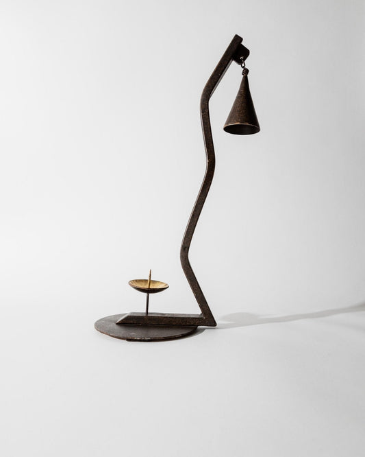 Vintage Kerzenhalter aus Eisen mit Zickzack-Design und abnehmbarem Kerzenlöscher, 1960er