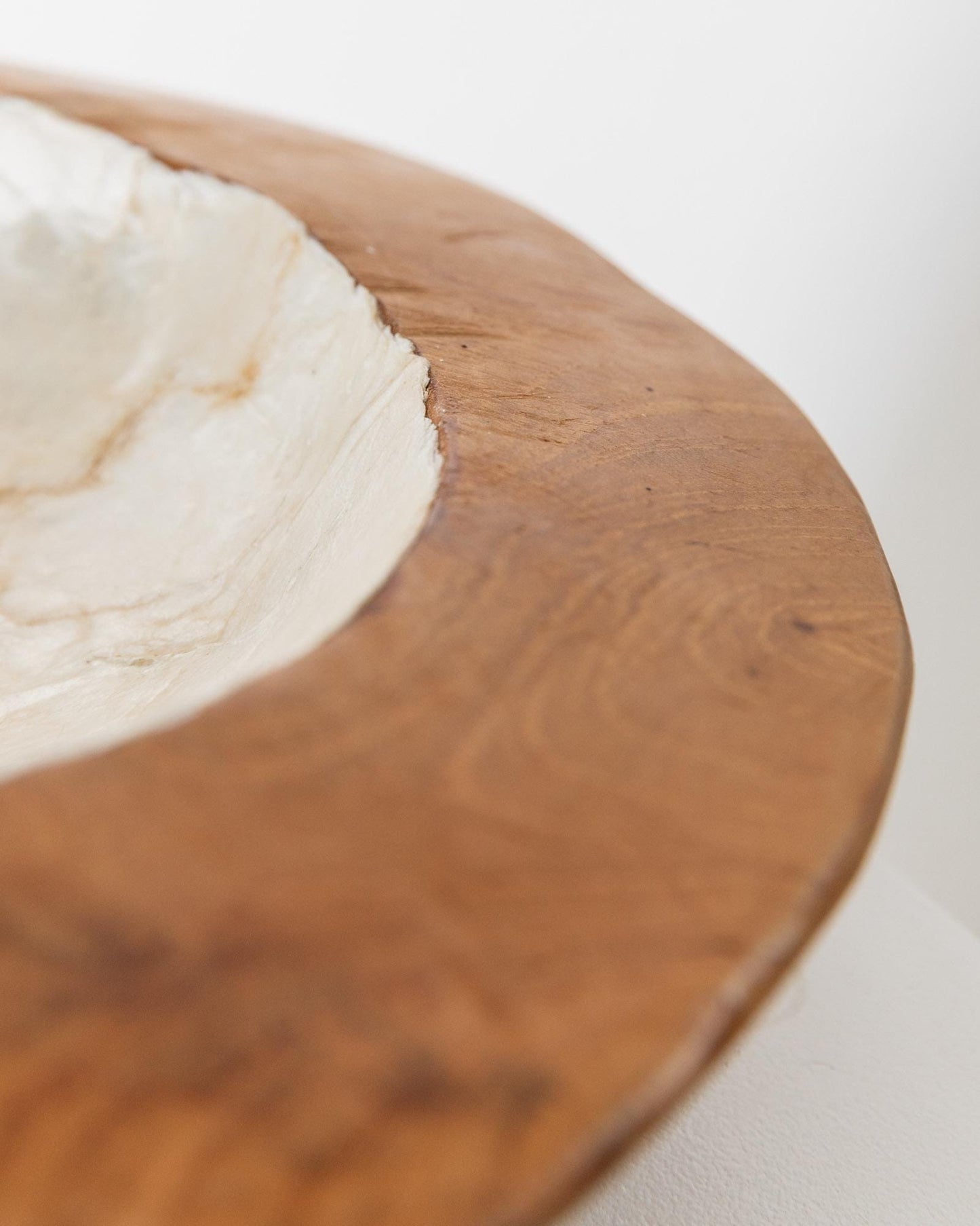 Vintage Schale mit Perlmuttintarsien, 1960er, handgefertigt, organische Form, Italien