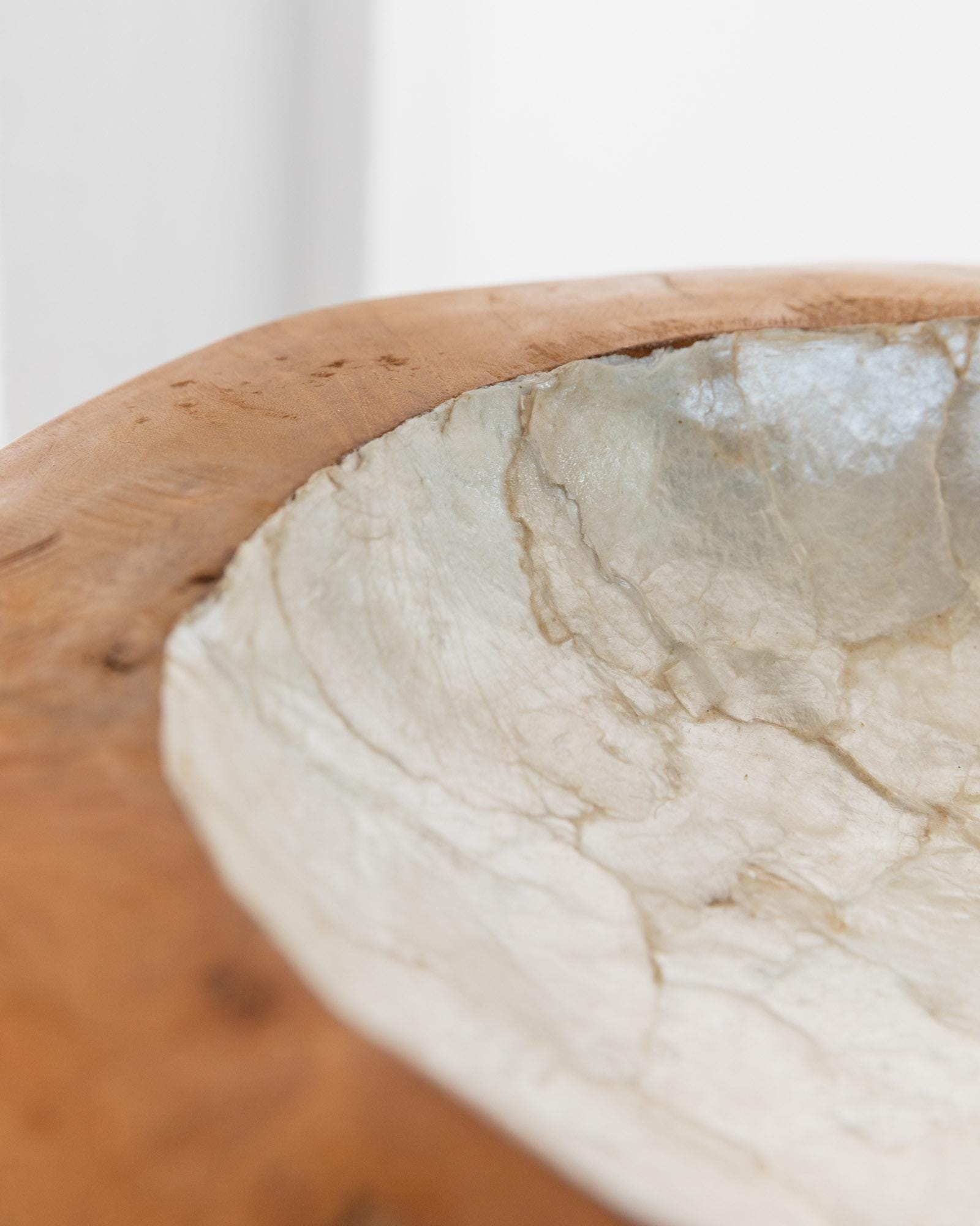 Vintage Schale mit Perlmuttintarsien, 1960er, handgefertigt, organische Form, Italien