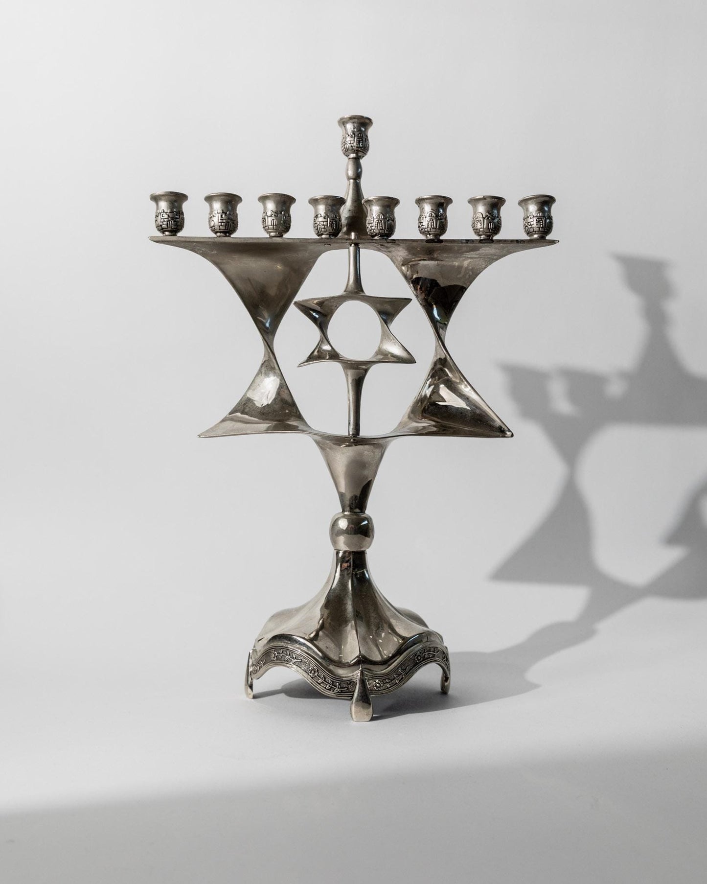 Vintage Menorah mit drehbarem Davidstern, versilbert, Judaica Dekor, 1960er Jahre