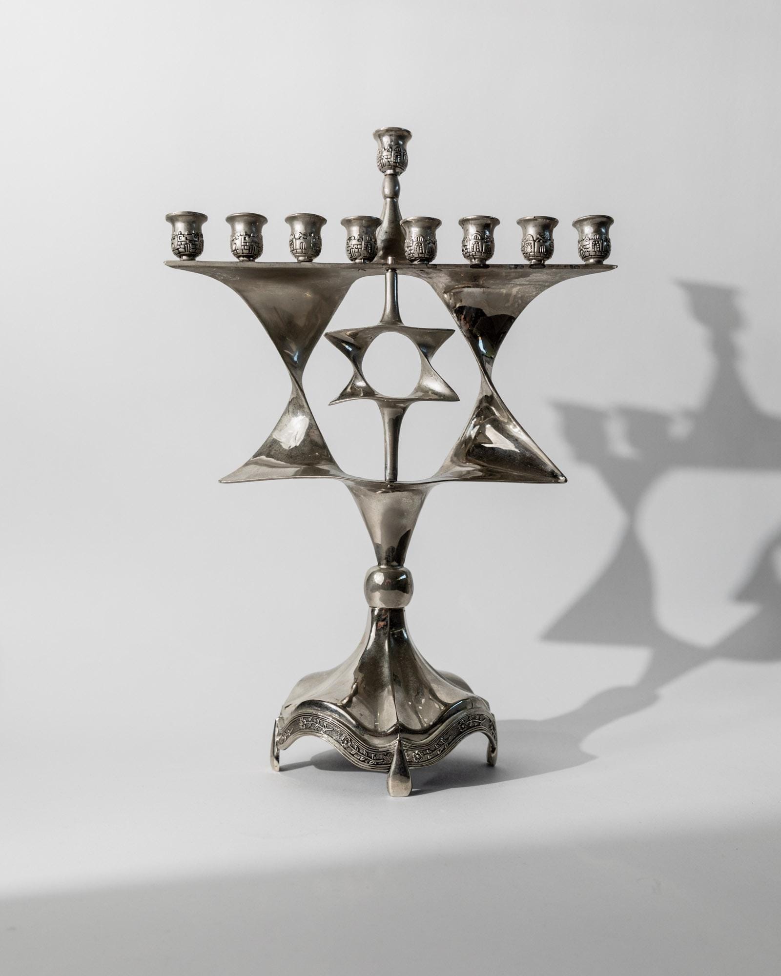 Vintage Menorah mit drehbarem Davidstern, versilbert, Judaica Dekor, 1960er Jahre