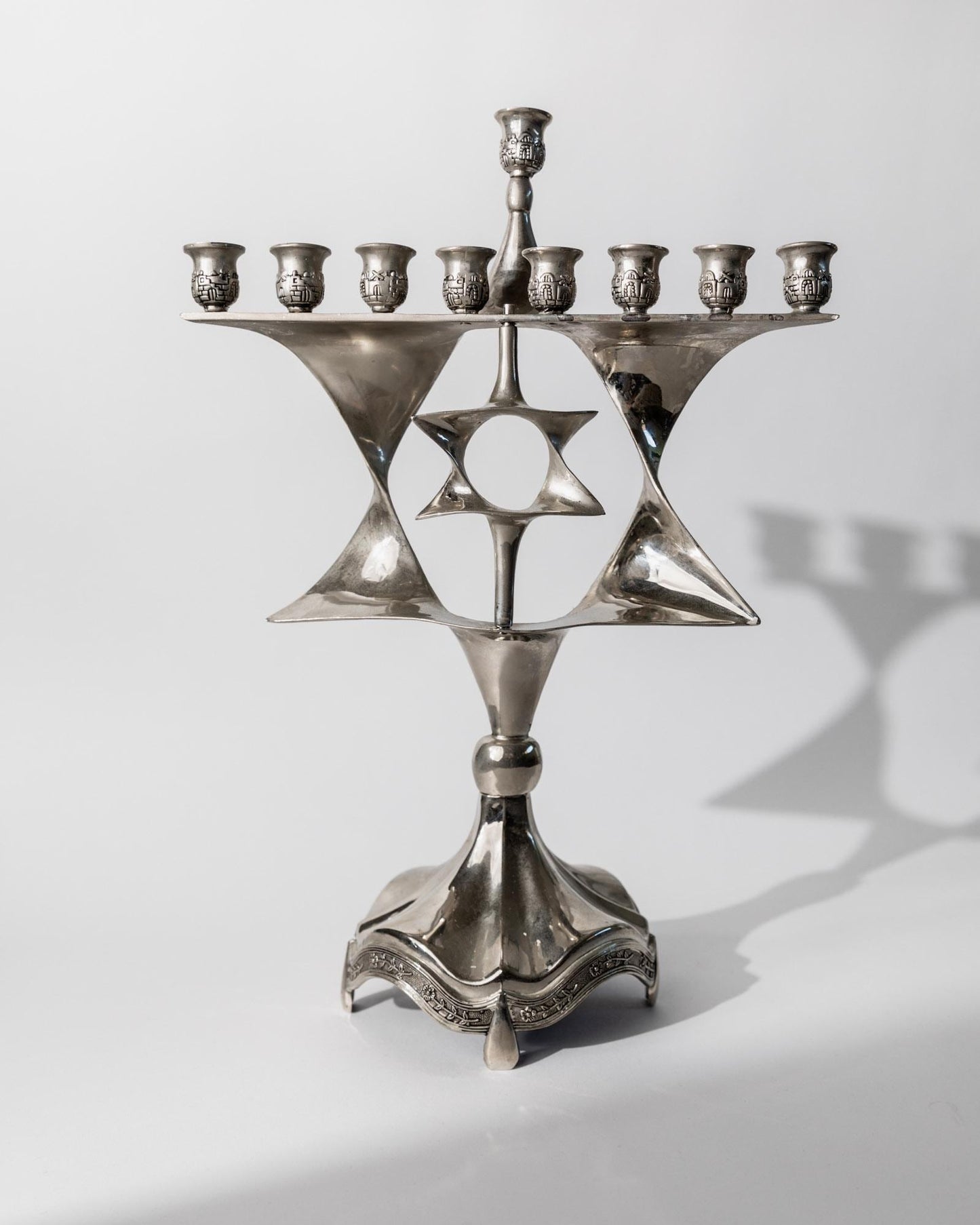 Vintage Menorah mit drehbarem Davidstern, versilbert, Judaica Dekor, 1960er Jahre