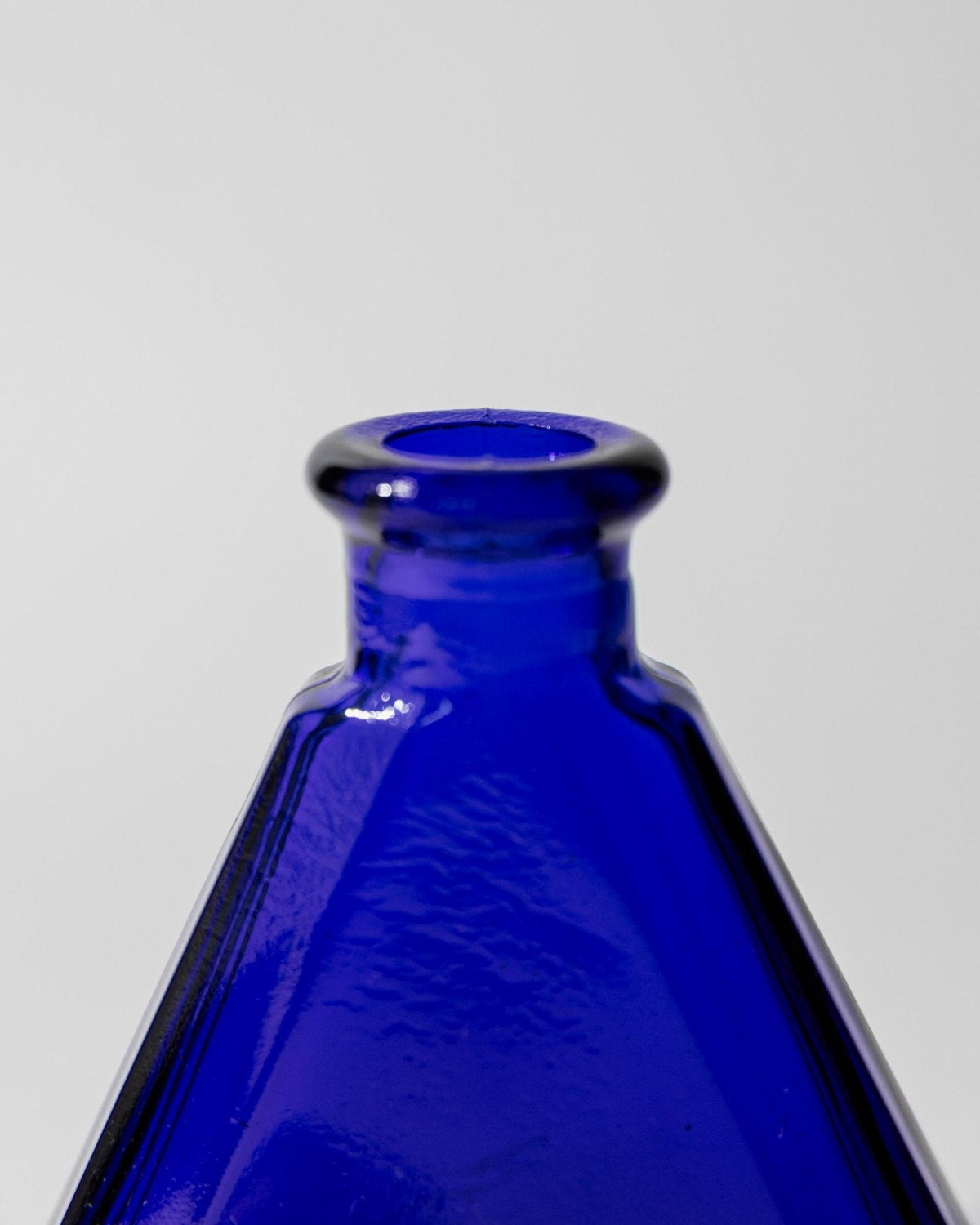 Vintage Murano Glas Karaffe, royal blau, dreieckig, 1960er Jahre