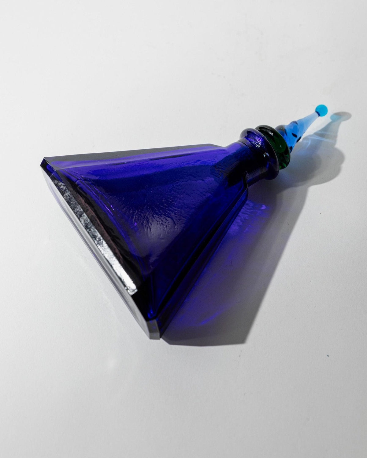 Vintage Murano Glas Karaffe, royal blau, dreieckig, 1960er Jahre