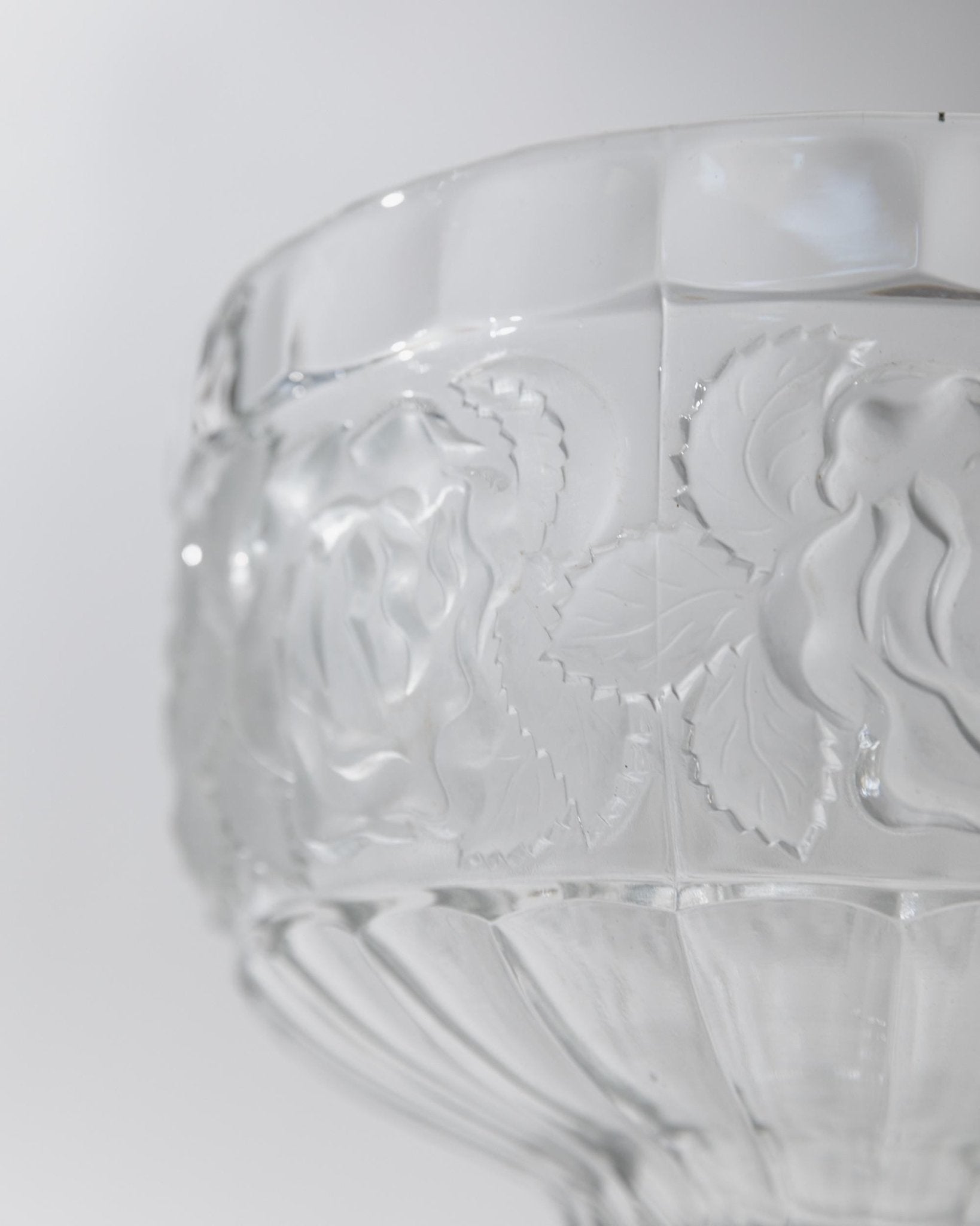 Vintage Glasschale auf Fuß, floral texturiert, 1960er Jahre
