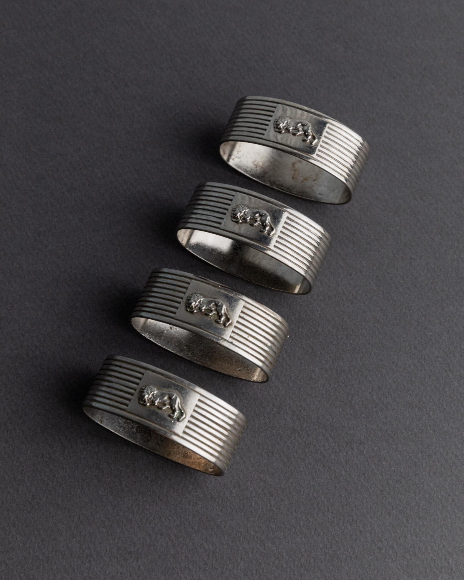 Vintage Serviettenring Set von 4 mit Löwenmotiv, geripptes Design, silberplattiert