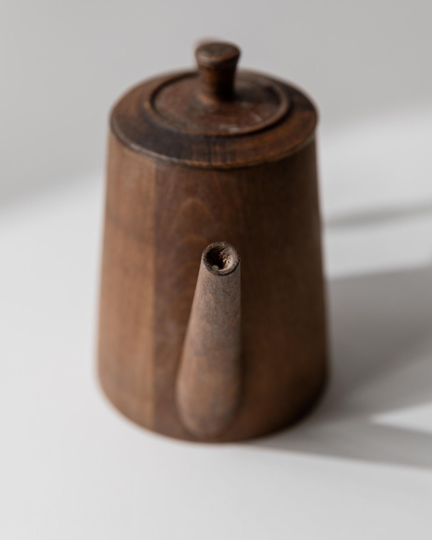 Vintage Krug aus Holz, handgeschnitzt, rustikale Volkskunst