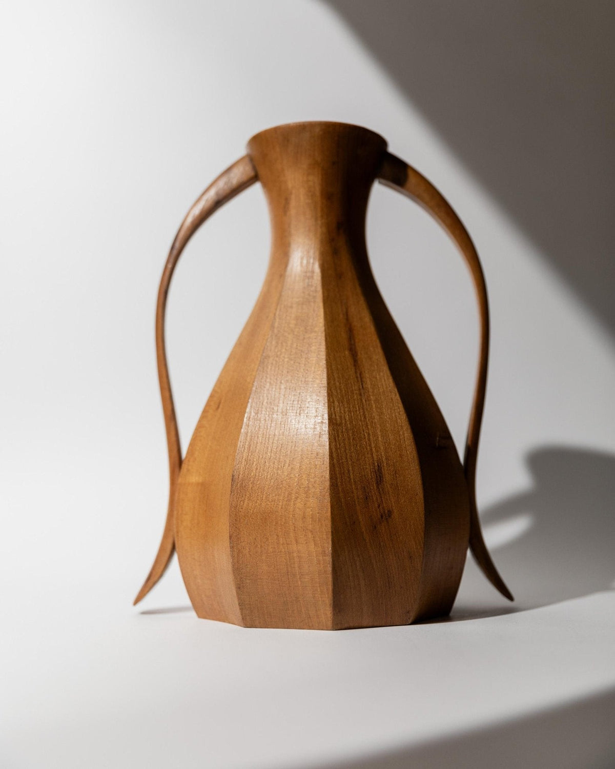 Vintage Holzvase Amphora-Form mit Metall-Innenleben, 1960er Jahre