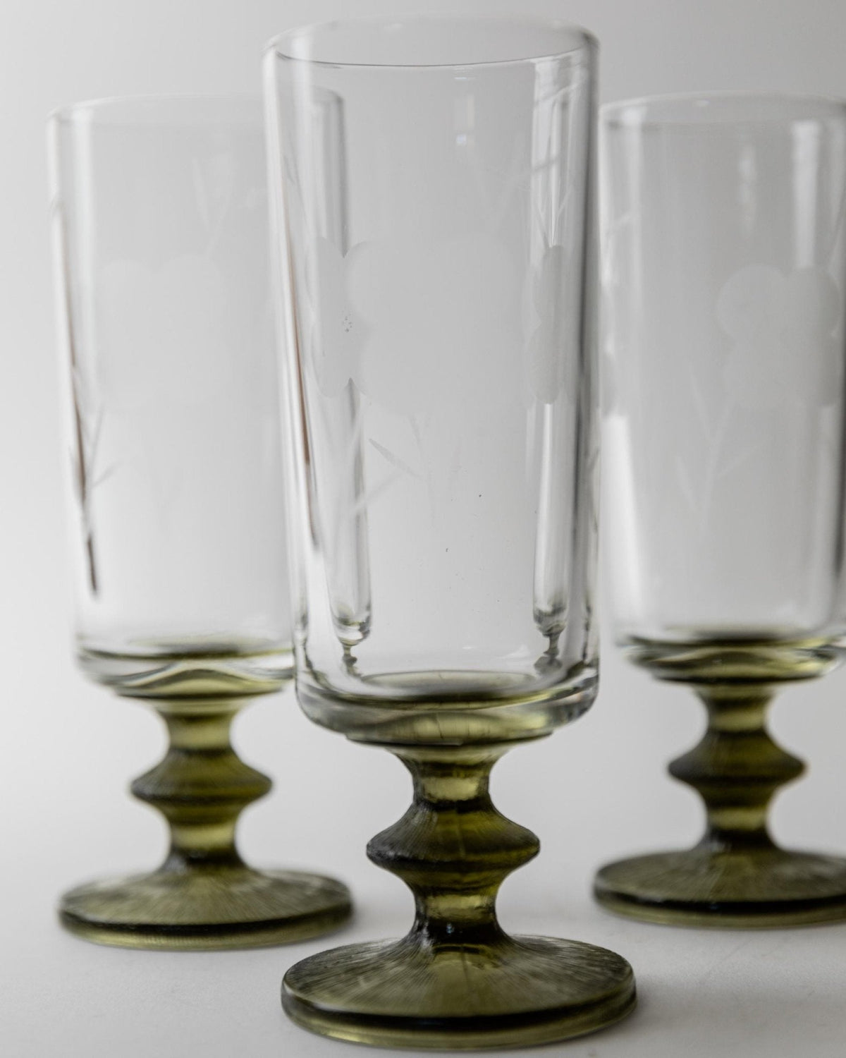 Set von 4 Vintage Champagnergläser mit olivgrünem Stiel, Italien 1970er