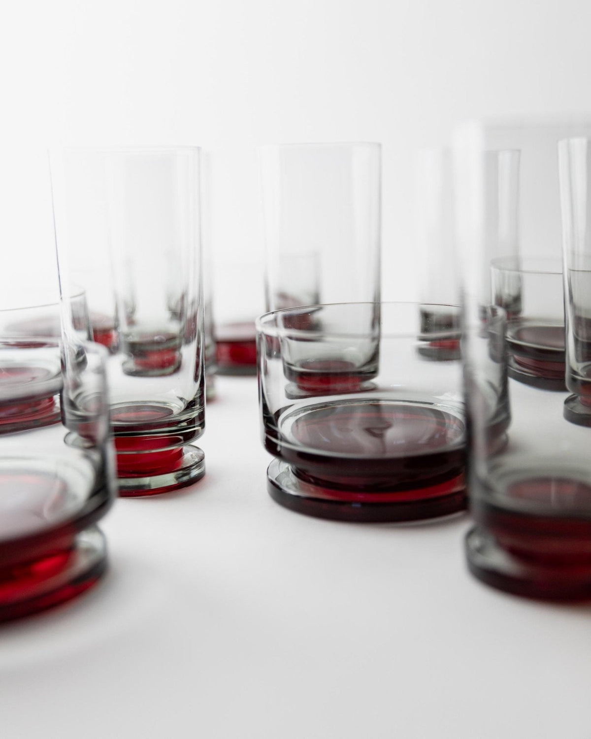 Set von 6 Vintage Champagnergläser, Grau mit rotem Stiel