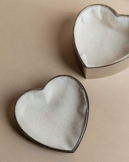 Vintage Schmuckschatulle Herzform mit Schleife