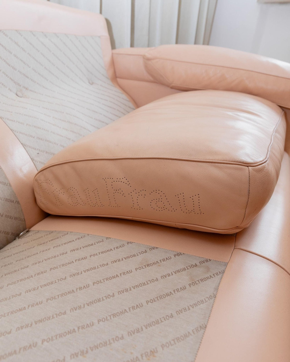 Vintage Sofa Petronio von Tito Agnoli für Poltrona Frau Blush Leder