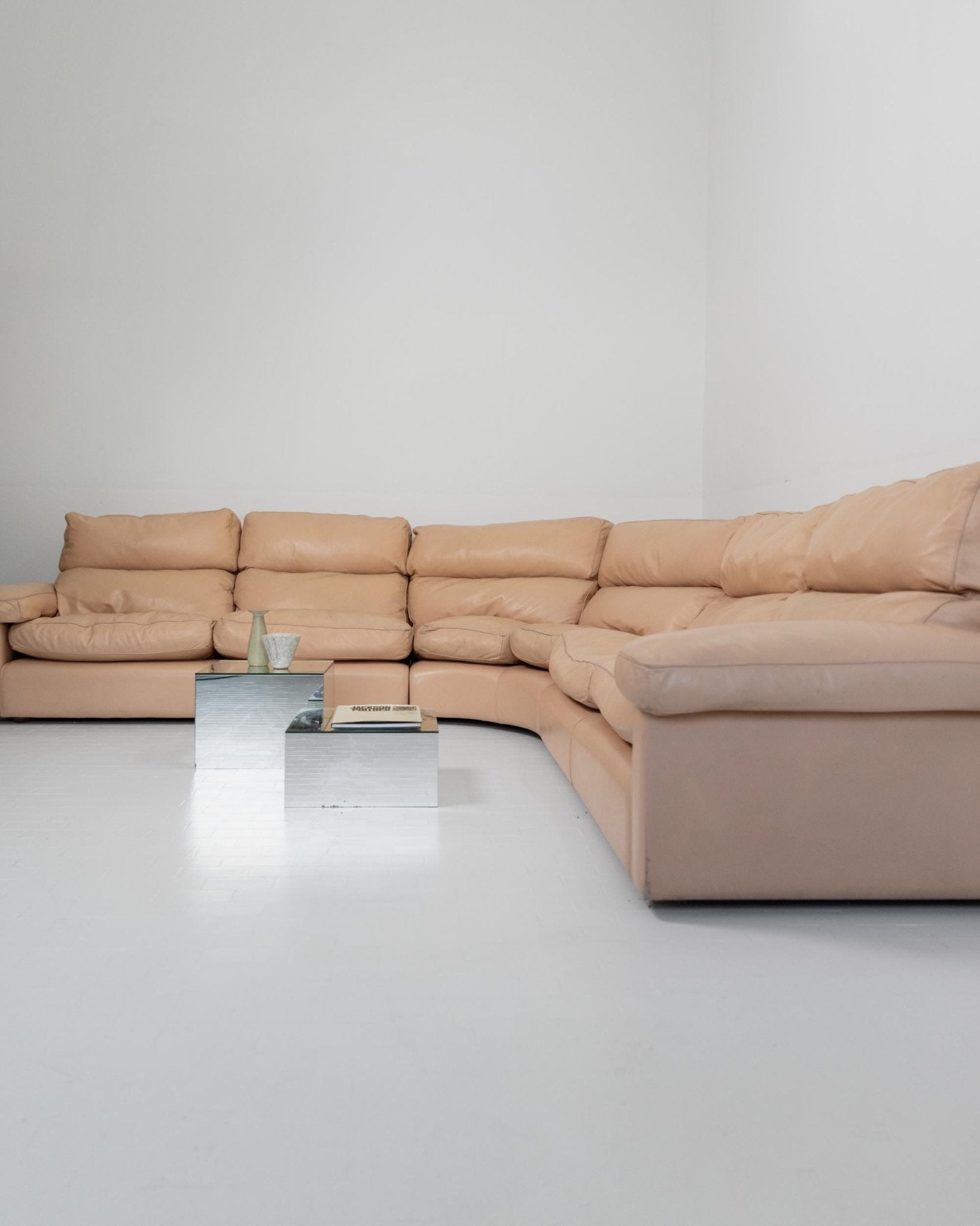 Vintage Sofa Petronio von Tito Agnoli für Poltrona Frau Blush Rosa Leder