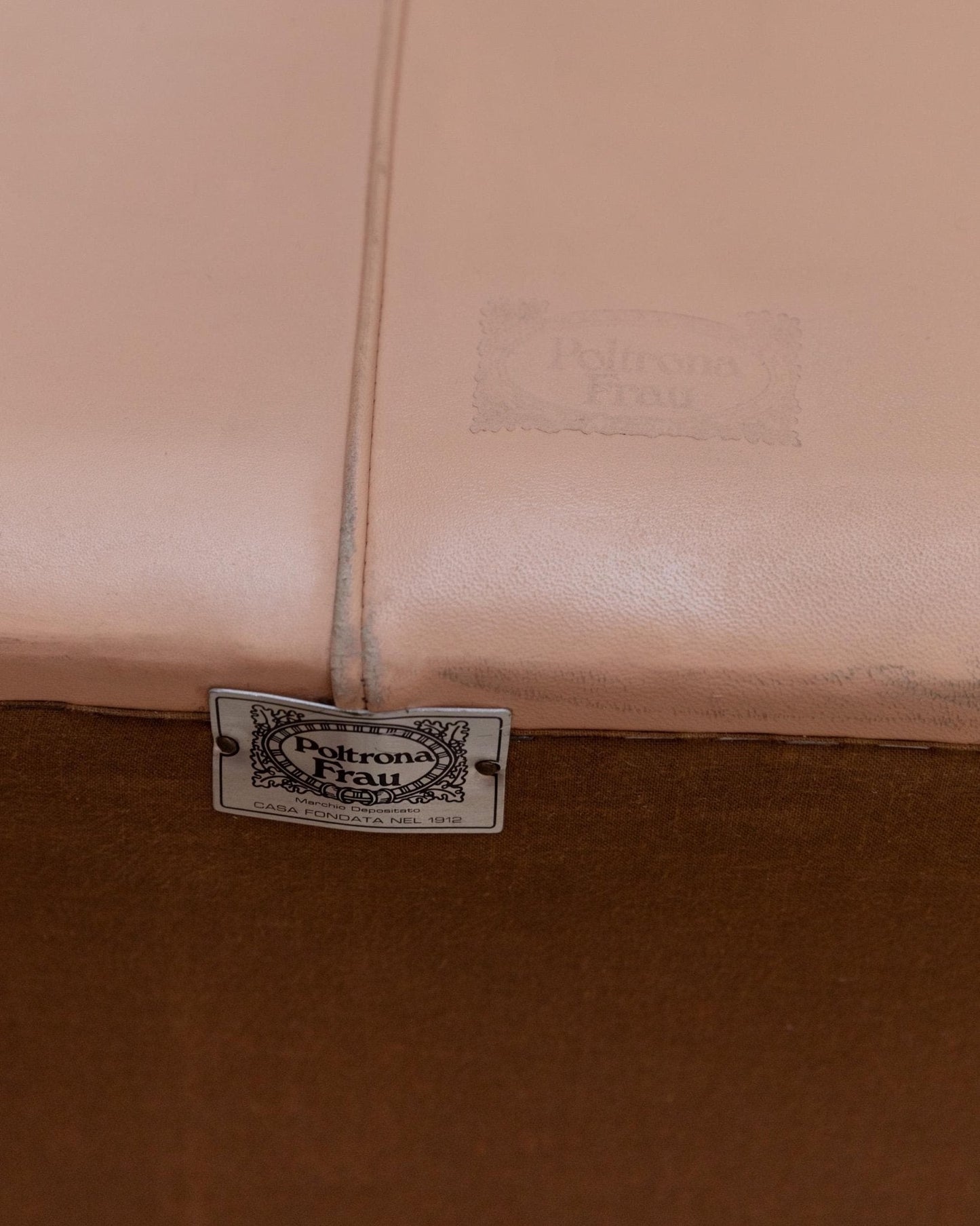 Vintage Sofa Petronio von Tito Agnoli für Poltrona Frau Blush Rosa Leder