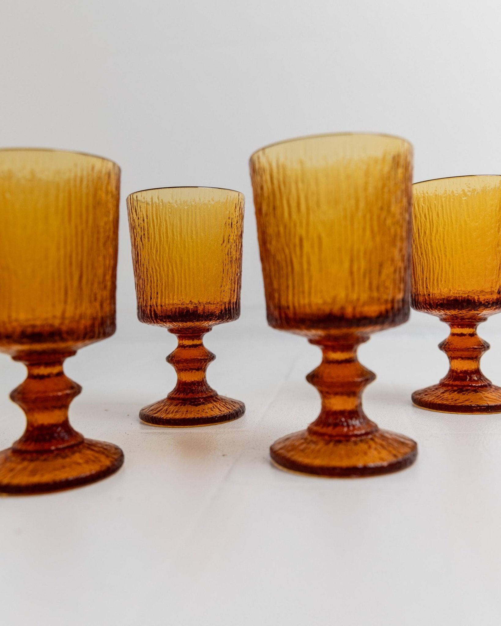 Set von 4 Vintage Weingläser von Timo Sarpaneva für Iittala, Bernsteinfarben