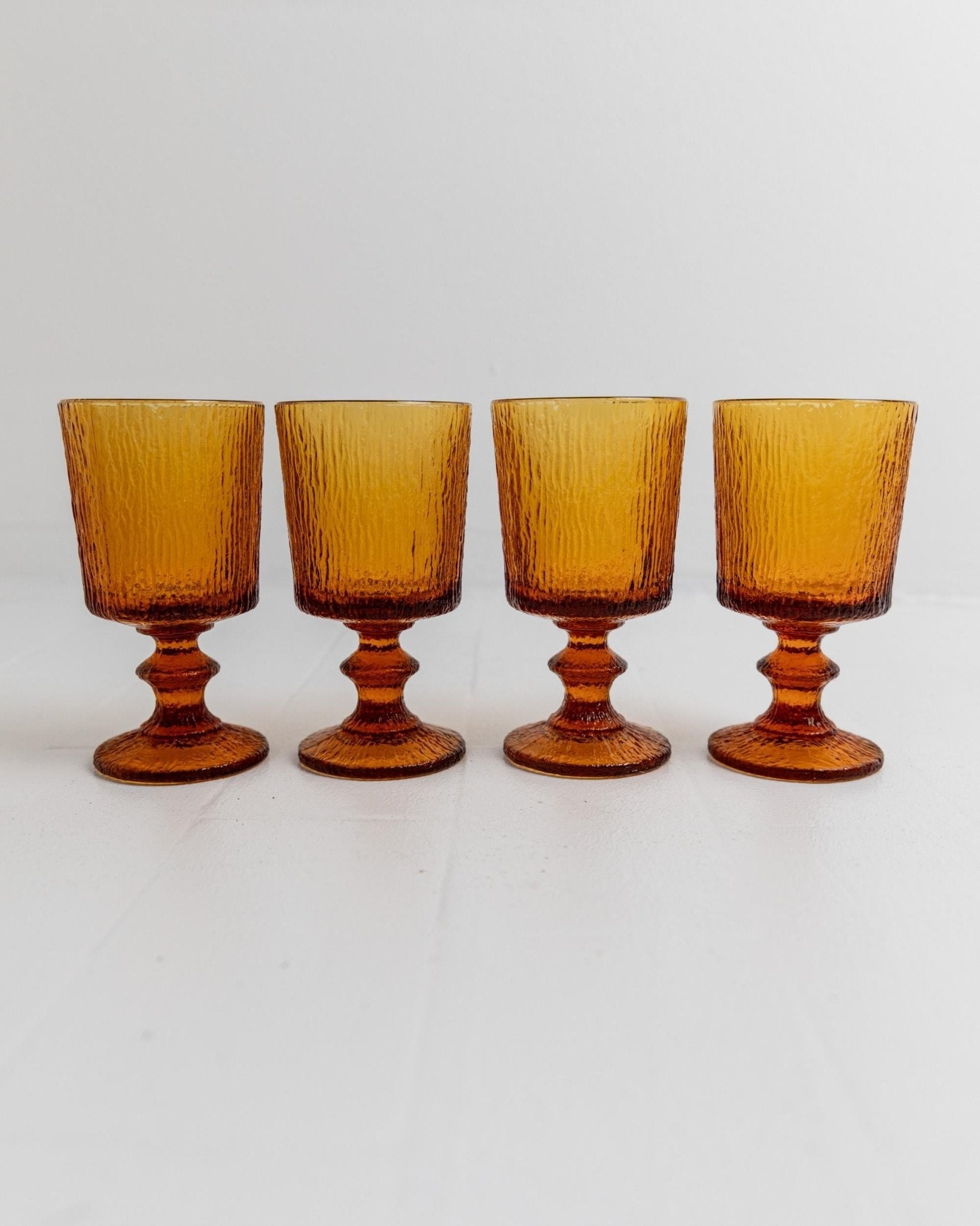 Set von 4 Vintage Weingläser von Timo Sarpaneva für Iittala, Bernsteinfarben