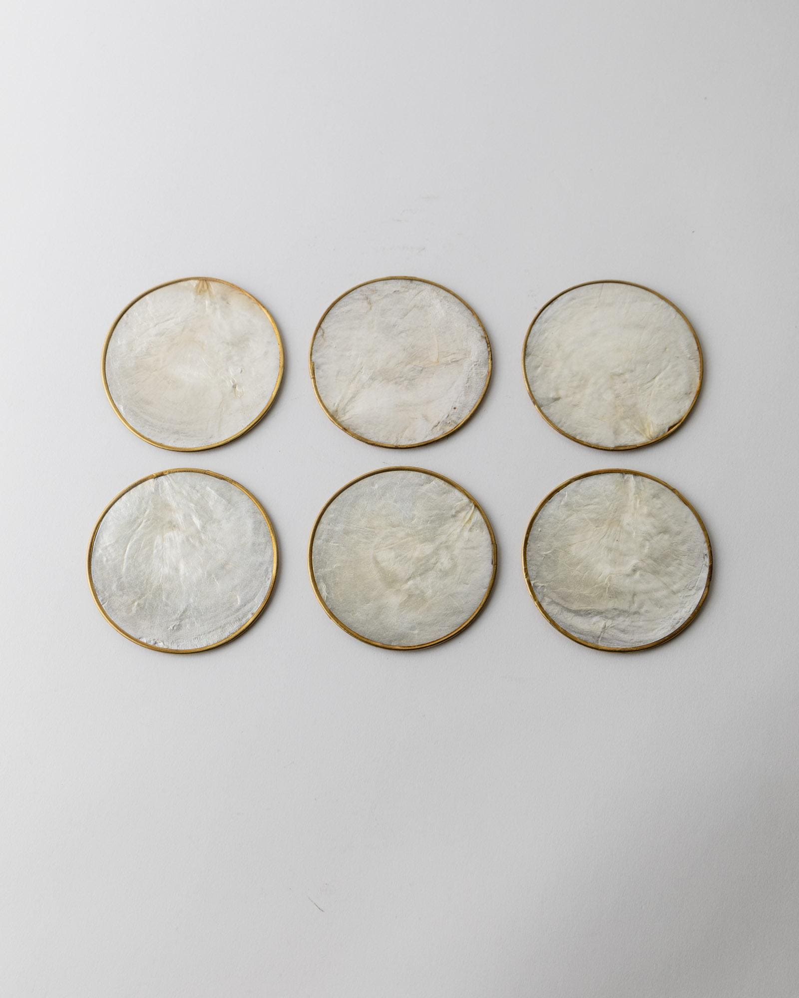 Vintage Untersetzer Set von 6 Perlmutt mit Messingrand und Korkboden VintagePerlmutt