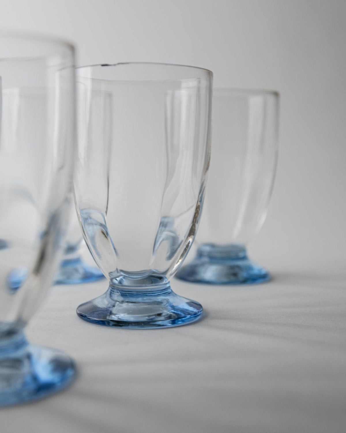 Set von 6 Vintage Trinkglas mit blauen Stielen aus Klarglas
