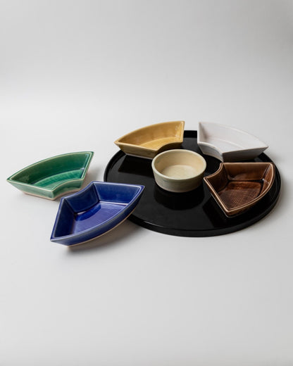Vintage Japanisches Studio-Keramik Snack-Schalen-Set mit Tablett