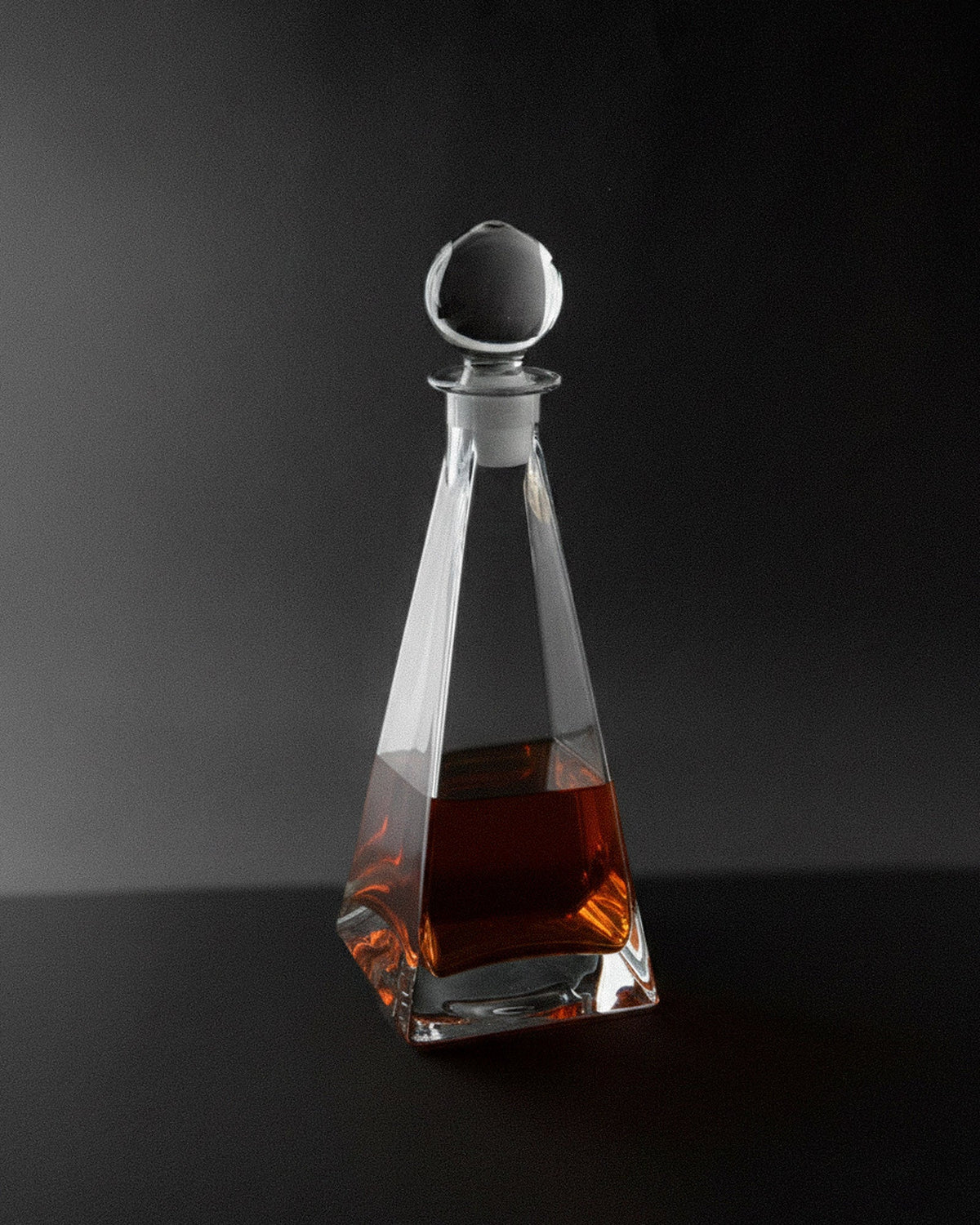 Vintage Dekanter Pyramid von Linea 7 für Linea 7 Kristallklares Kristallglas