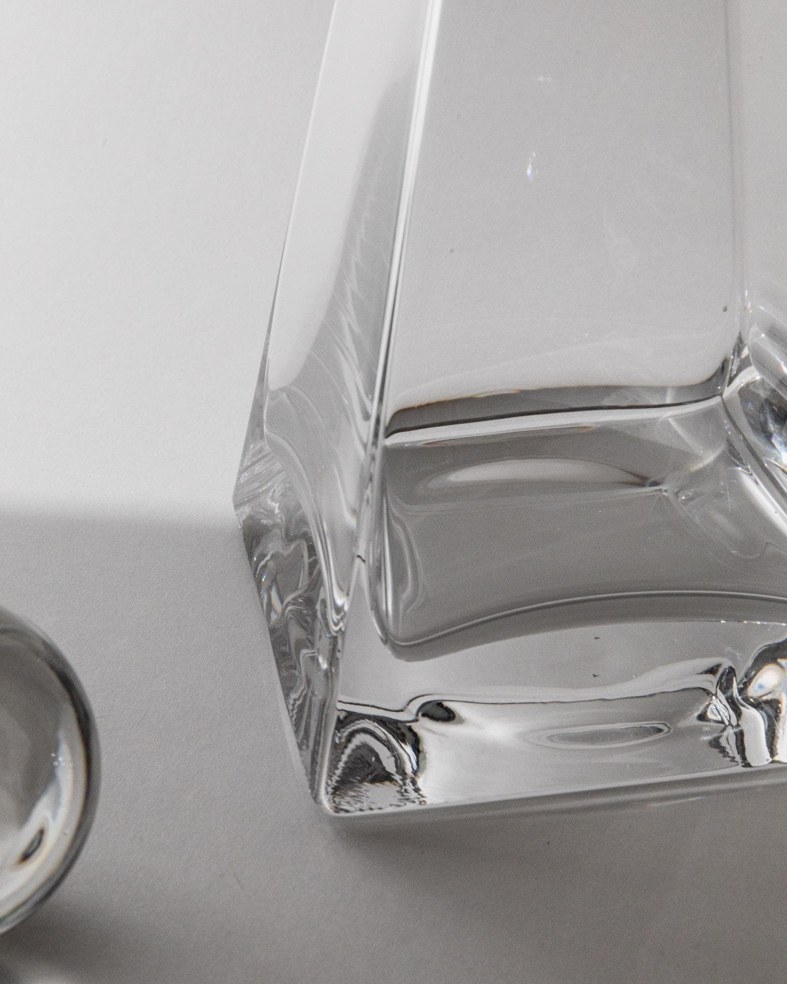 Vintage Dekanter Pyramid von Linea 7 für Linea 7 Kristallklares Kristallglas