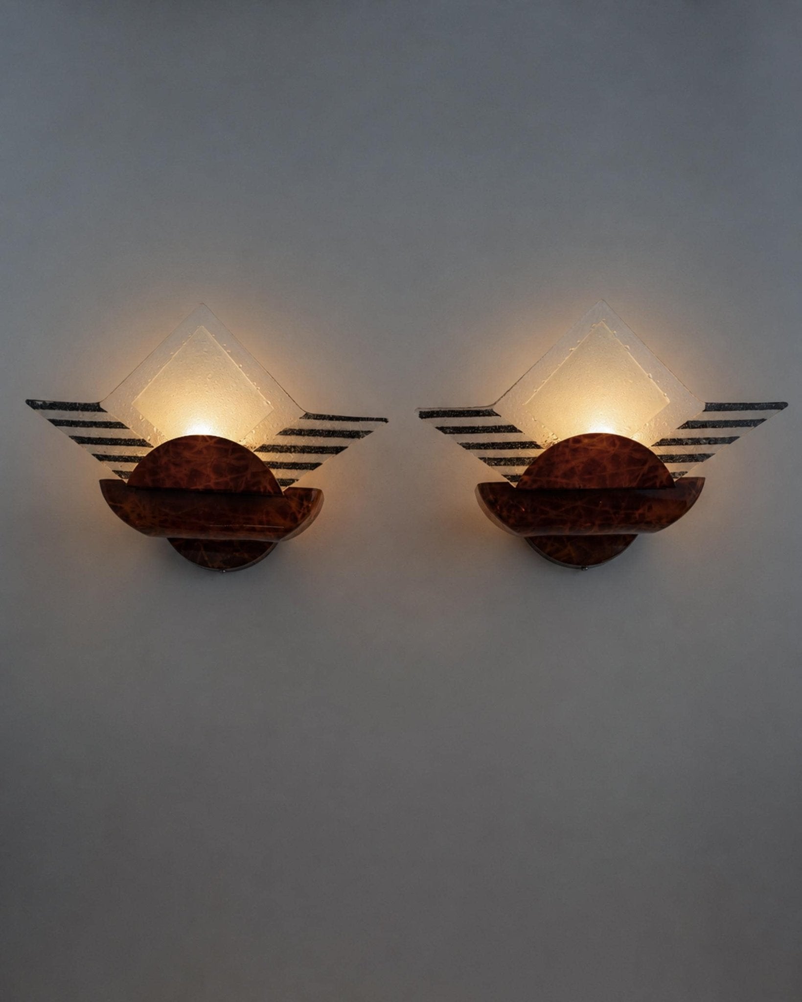 Set von 2 Vintage Wandlampen Murano Glas mit Streifendekor, Memphis Design
