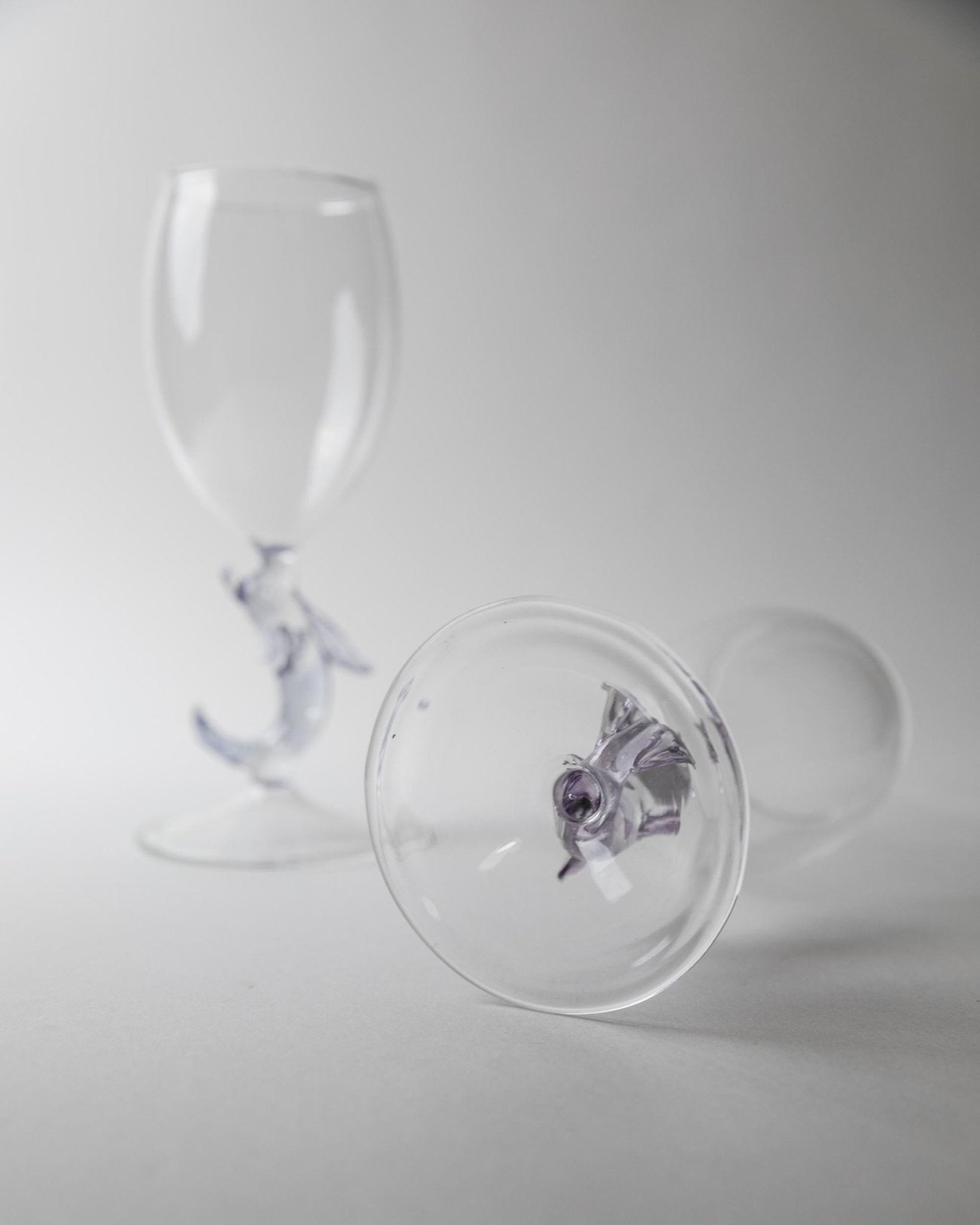 Set von 2 Vintage Weinglas mit Delfinfuß von Murano, Lila