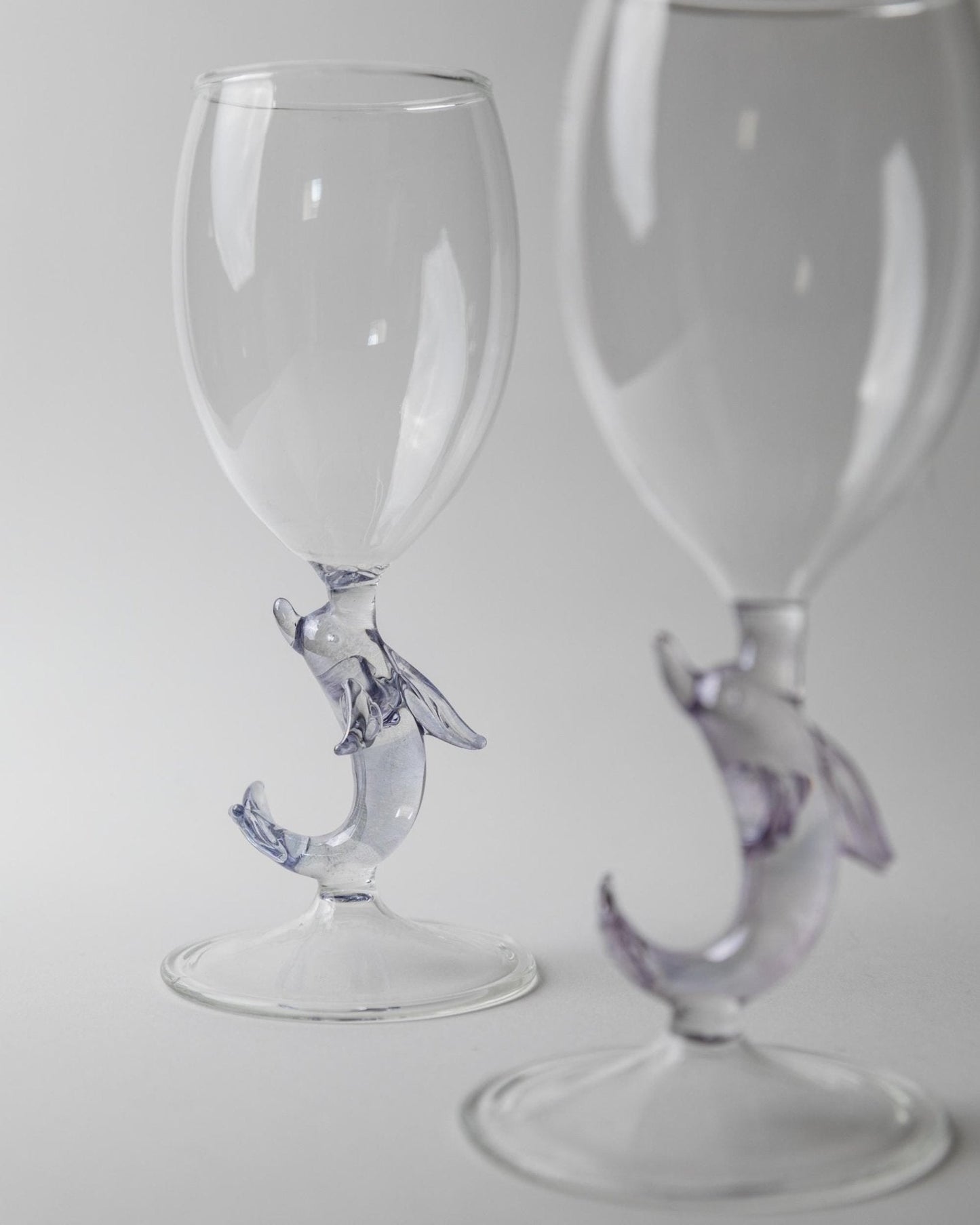 Set von 2 Vintage Weinglas mit Delfinfuß von Murano, Lila