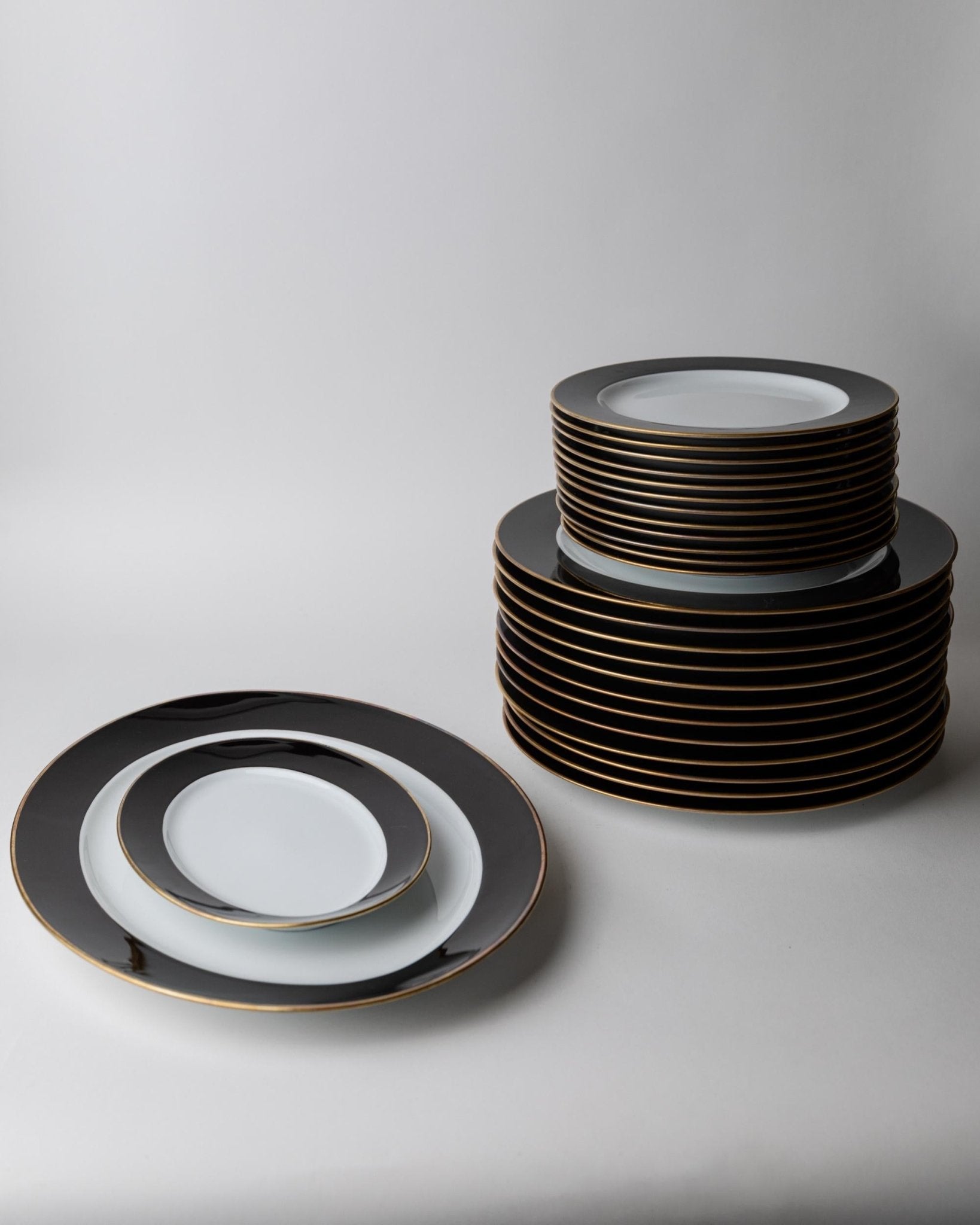 Vintage Geschirrset für 12 Personen von Eschenbach Bavaria, Schwarz-Weiß-Gold