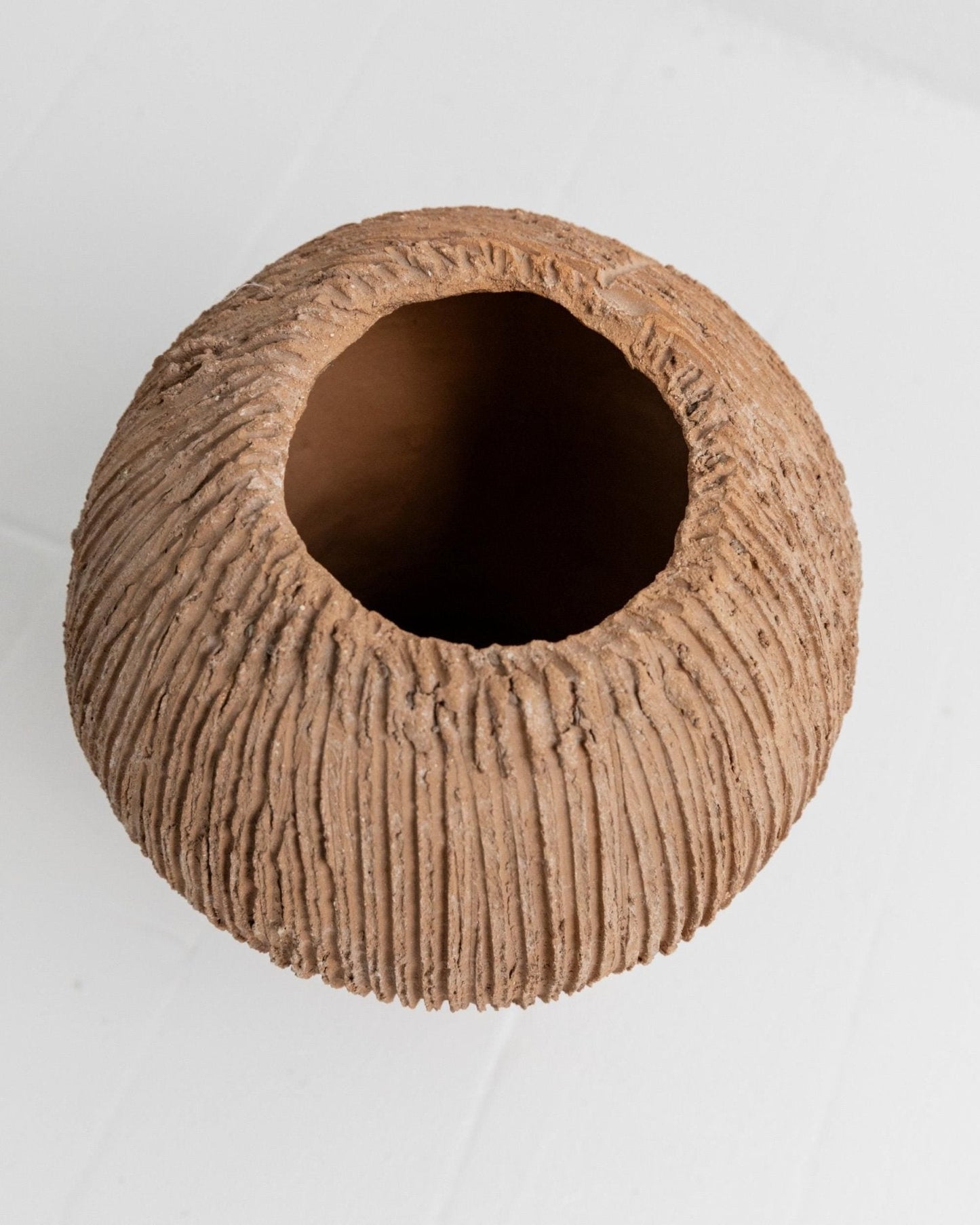 Vintage Studio Pottery Vase, skulpturale Kopfform mit grün glasiertem Gesicht aus Terrakotta