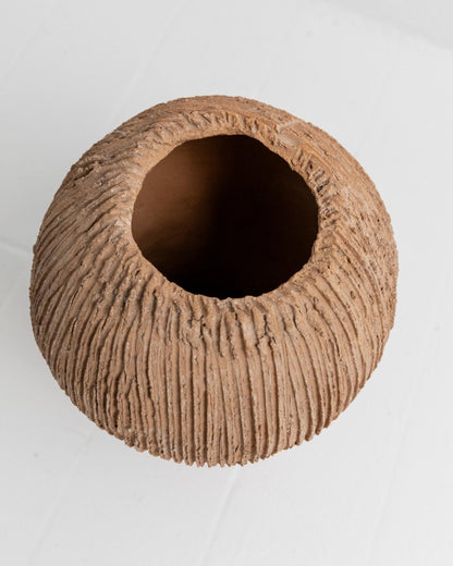 Vintage Studio Pottery Vase, skulpturale Kopfform mit grün glasiertem Gesicht aus Terrakotta