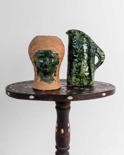 Vintage Studio Pottery Vase, skulpturale Kopfform mit grün glasiertem Gesicht aus Terrakotta