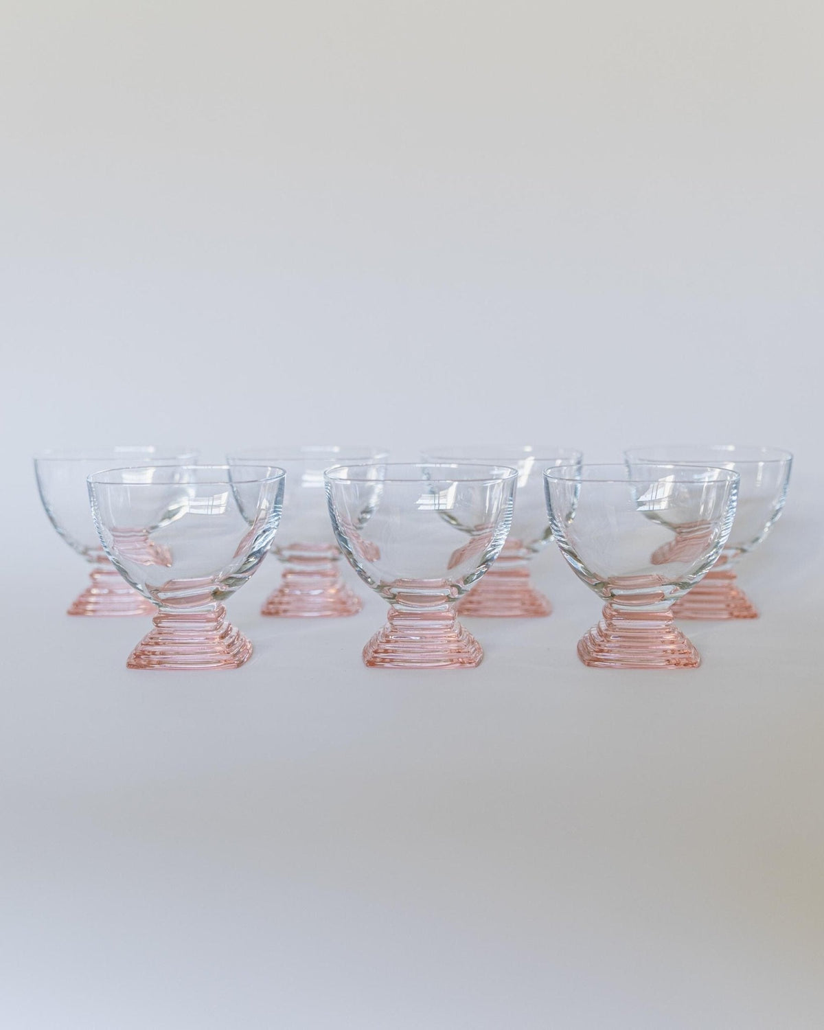 Set von 7 Vintage Weingläser von Bormioli, Klarglas mit rosa abgestuftem Stiel