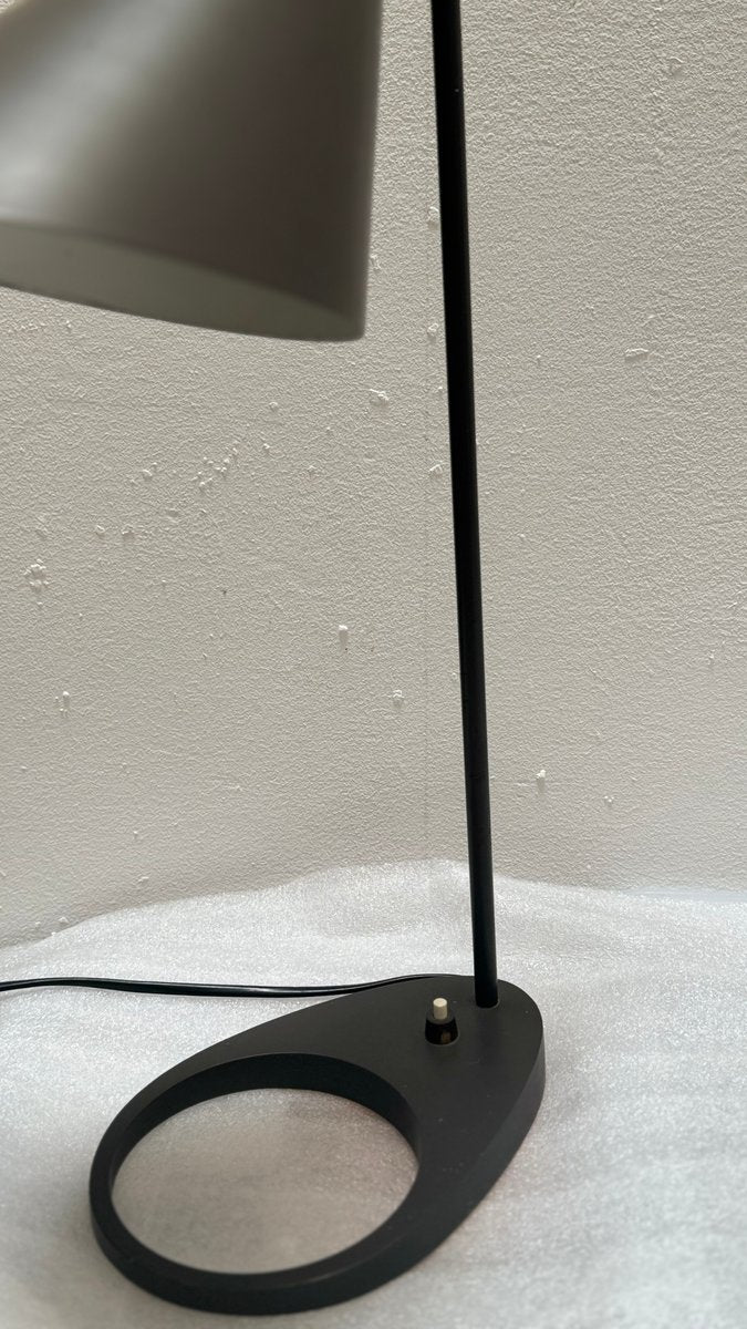 Vintage Tischlampe AJ von Arne Jacobsen für Louis Poulsen Braun Grau