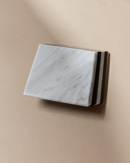 Vintage Aschenbecher Marmor von Italien 1930er gestreift schwarz-weiß optische Illusion