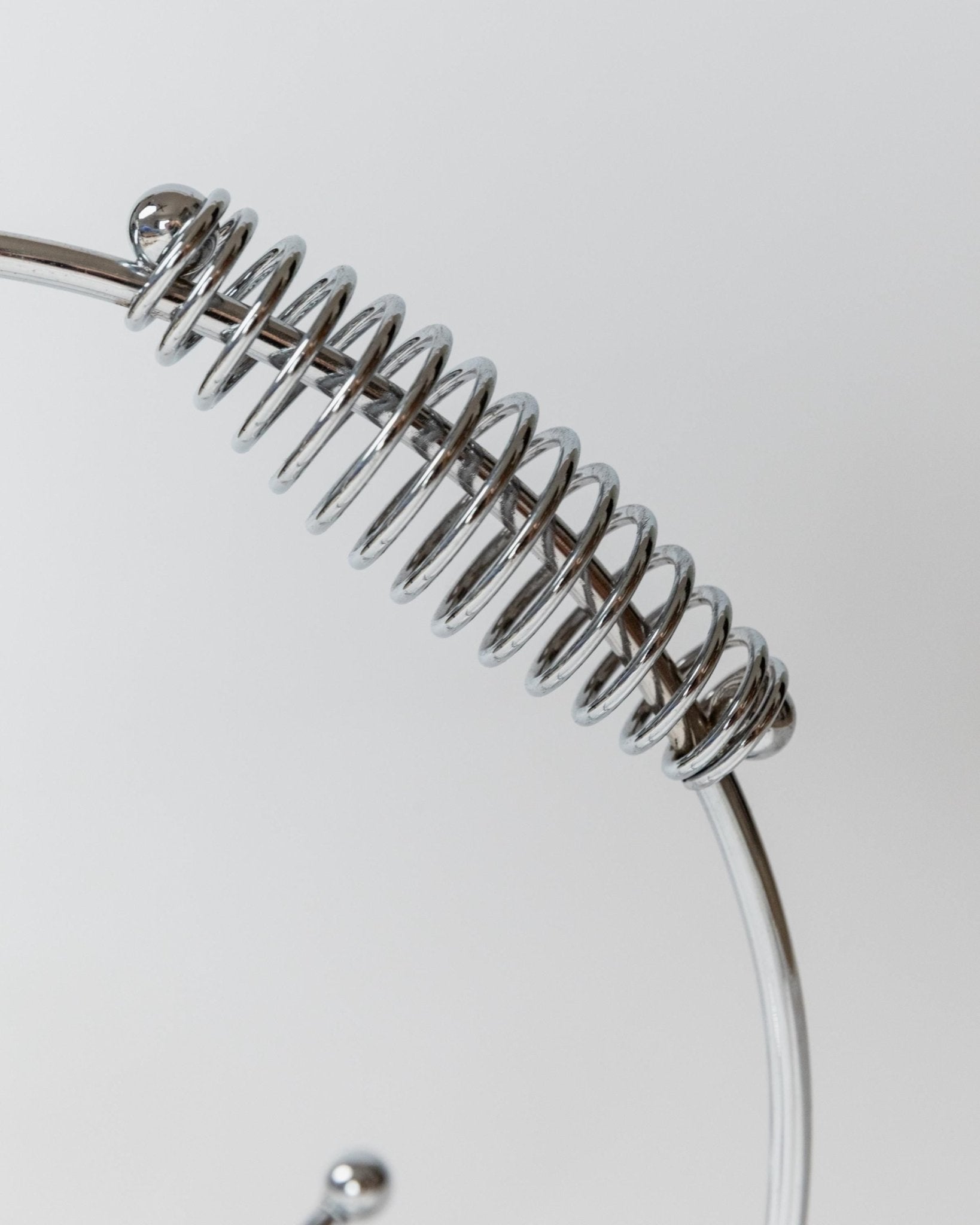 Vintage Flaschenhalter aus Chrom mit Spiralgriff