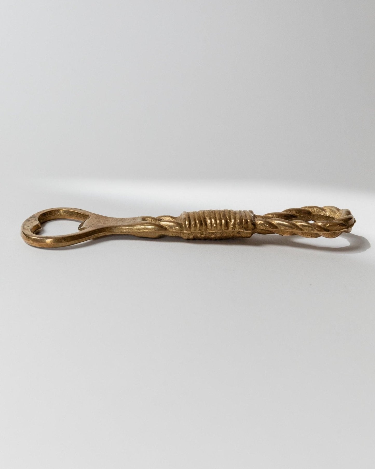 Vintage Flaschenöffner Rope and Loop von Italien 1960er, Messing, zeitloses Design, Geschenkidee