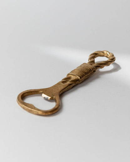 Vintage Flaschenöffner Rope and Loop von Italien 1960er, Messing, zeitloses Design, Geschenkidee