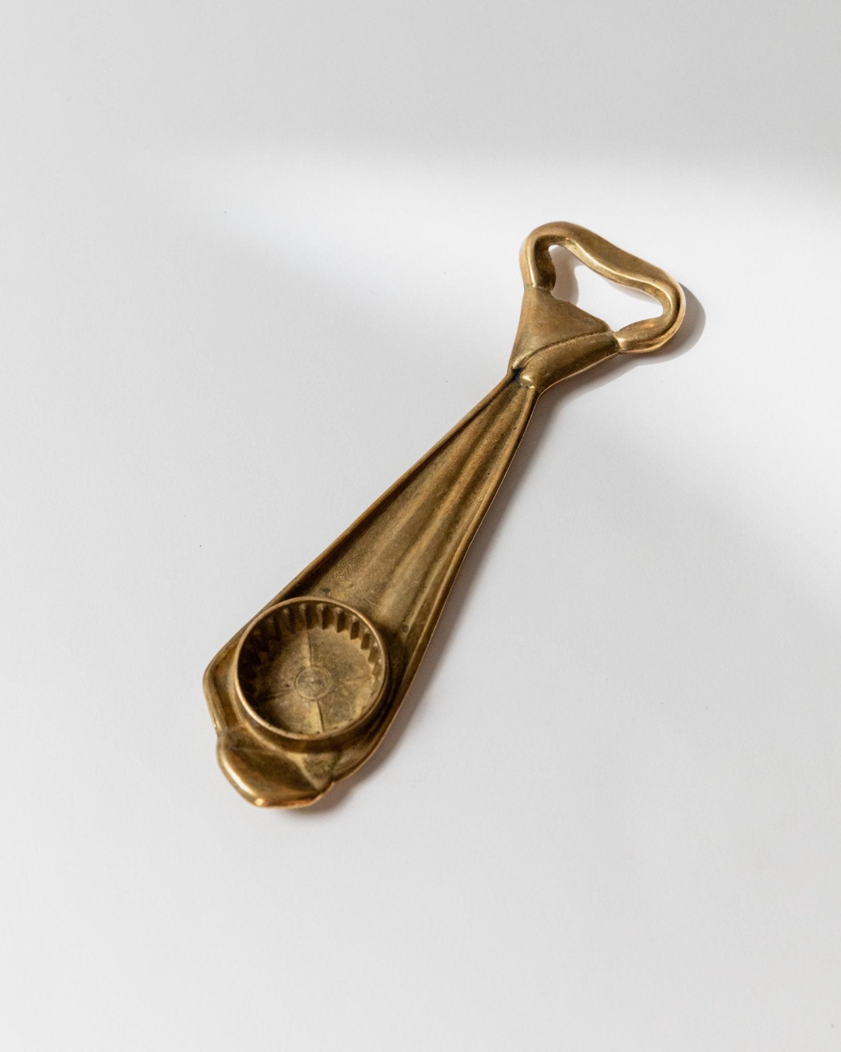 Vintage Flaschenöffner Krawattenform von Vezzani für Vezzani