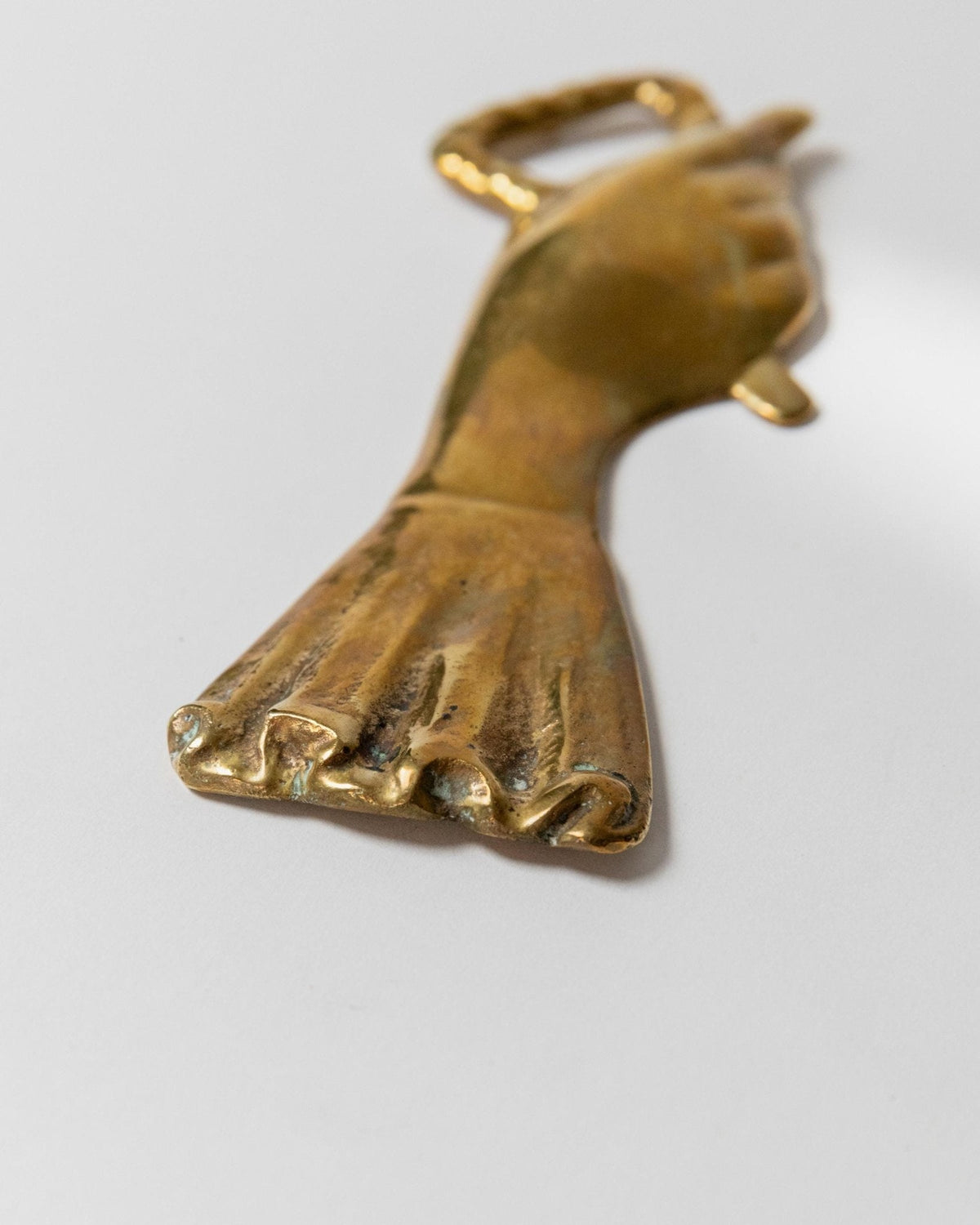Vintage Flaschenöffner Hand und Ärmel von CEG für Italien